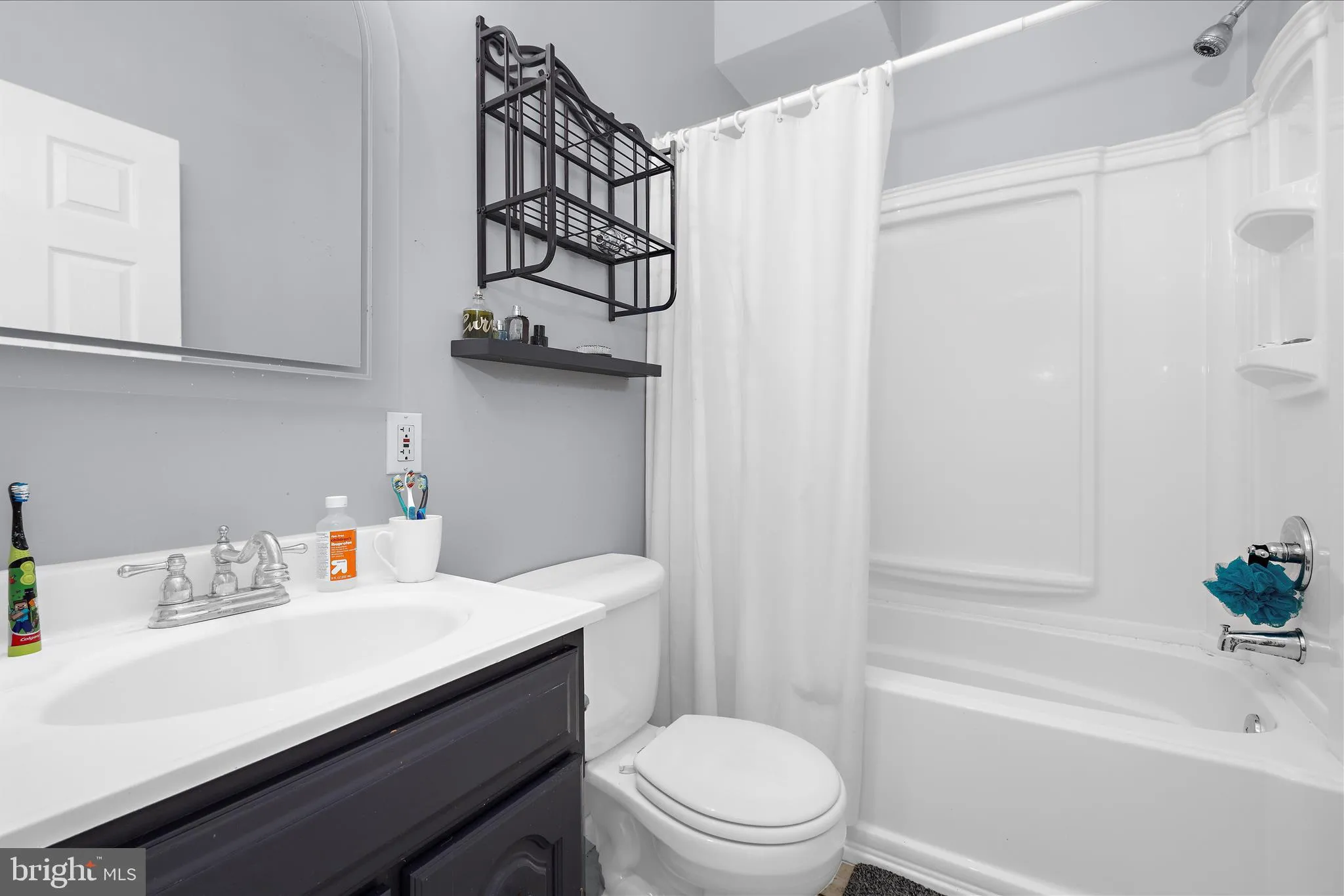 Middle River, Maryland 21220, United States, 4 Bedrooms Bedrooms, ,4 BathroomsBathrooms,Residential,Active,250438