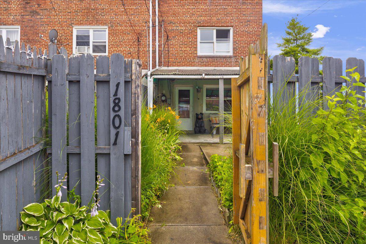 EASTFIELD - Residential