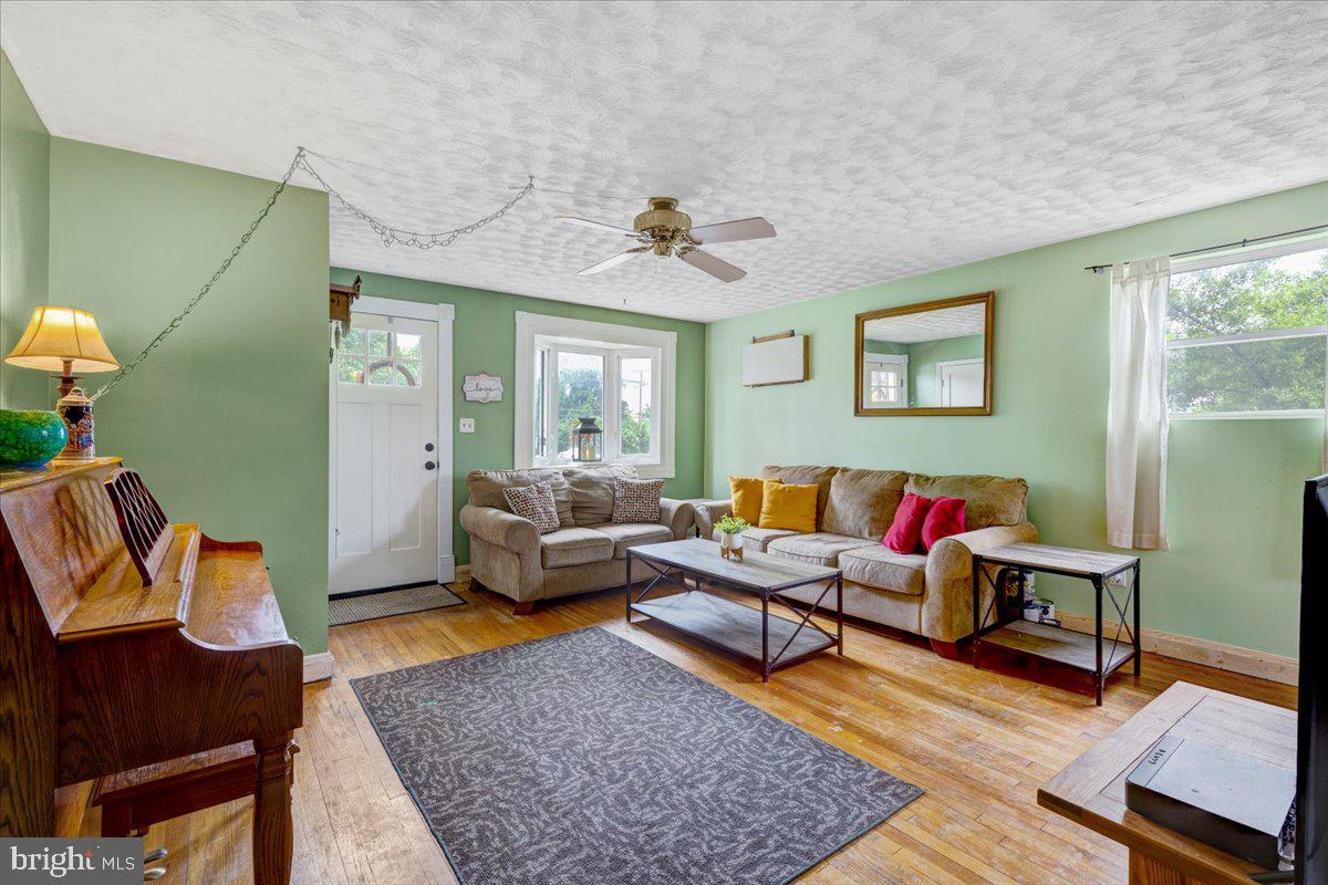 EASTFIELD - Residential