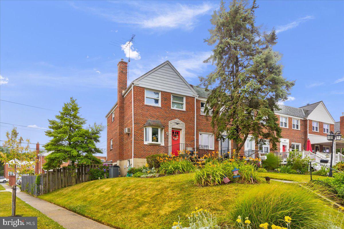 EASTFIELD - Residential