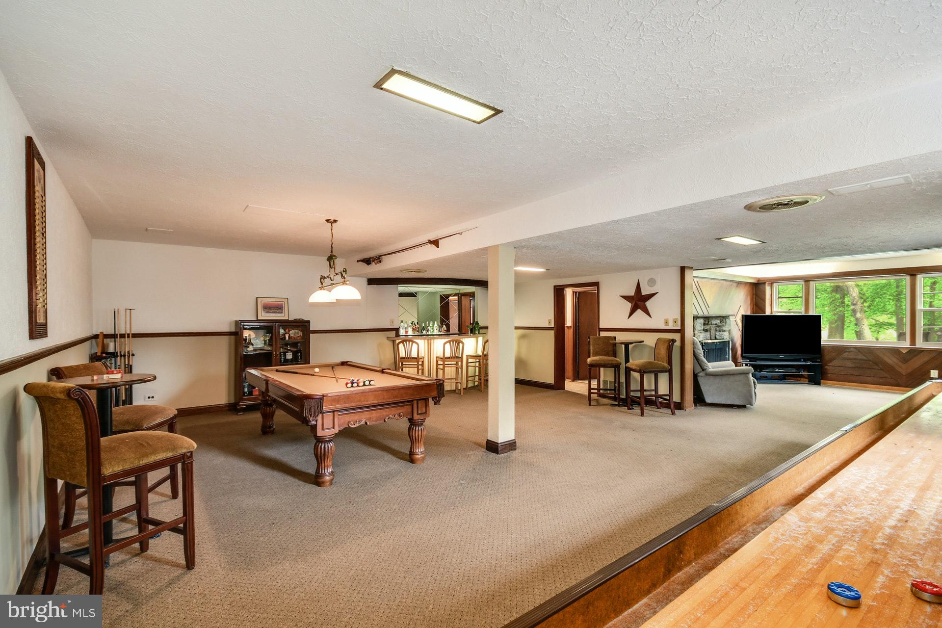 HUNTINGDON VALLEY - Residential