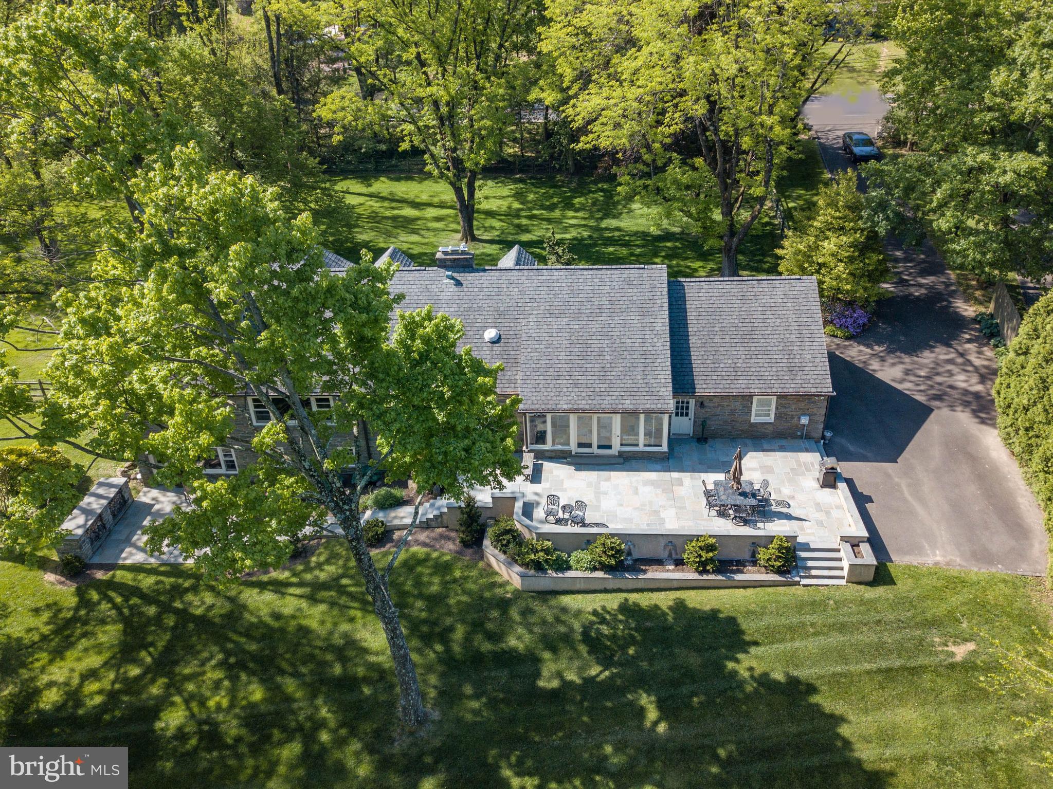 HUNTINGDON VALLEY - Residential