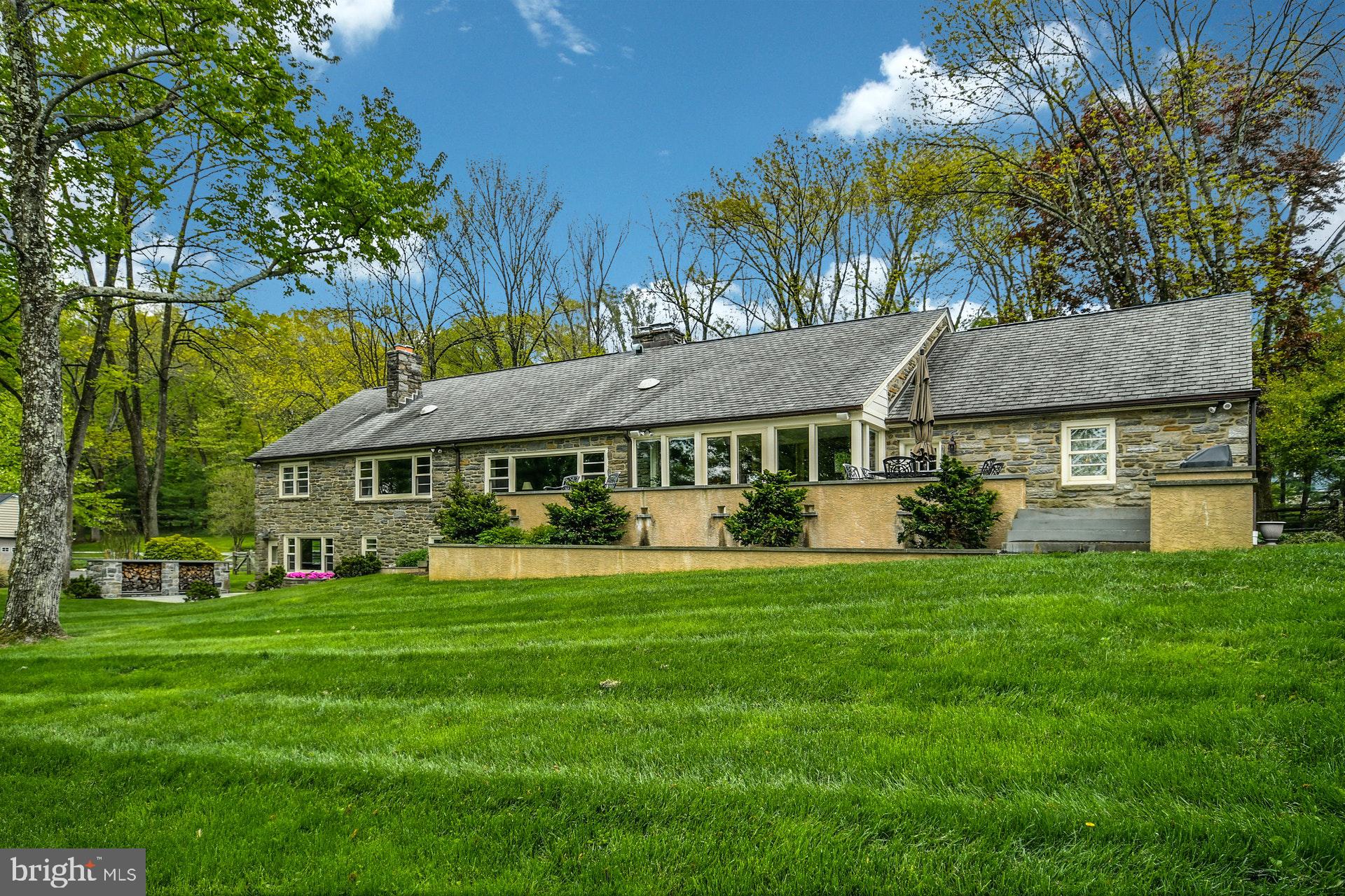 HUNTINGDON VALLEY - Residential