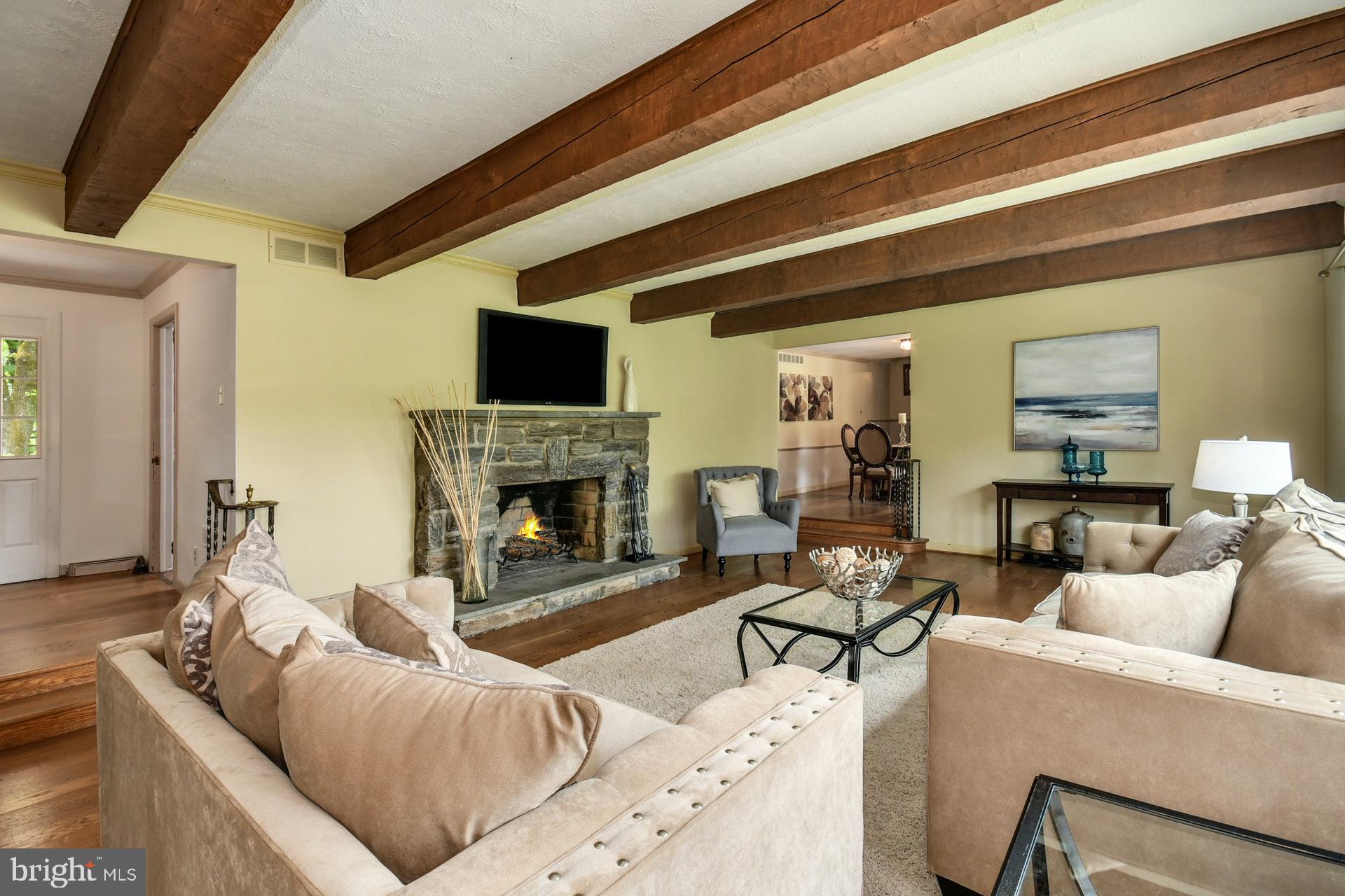 HUNTINGDON VALLEY - Residential