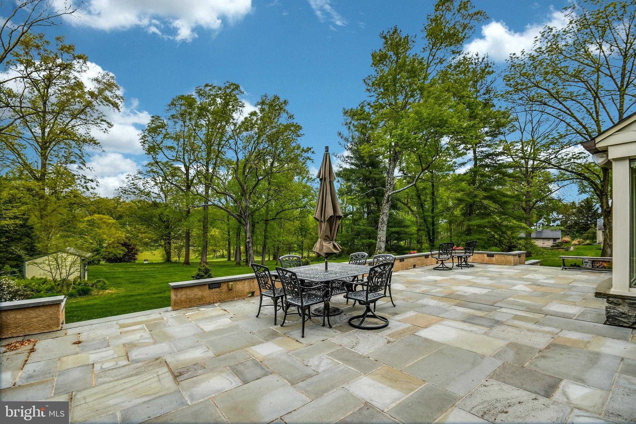 HUNTINGDON VALLEY - Residential