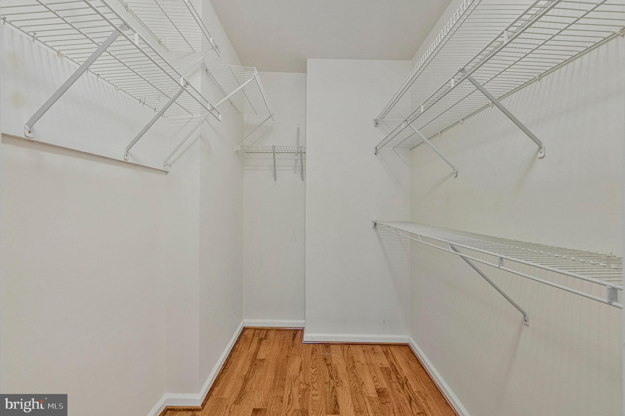 ASHBURN FARM - Residential