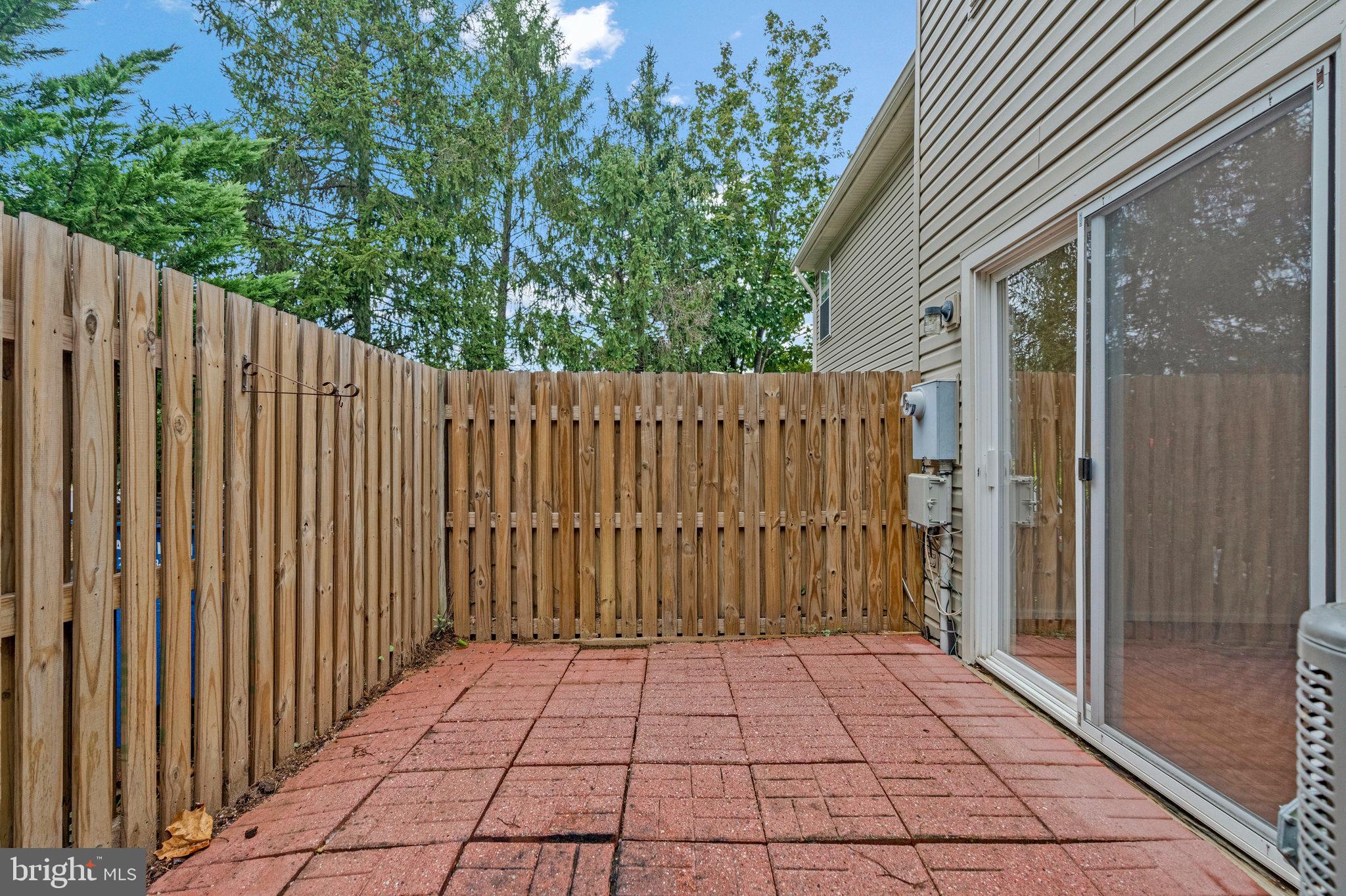 ASHBURN FARM - Residential