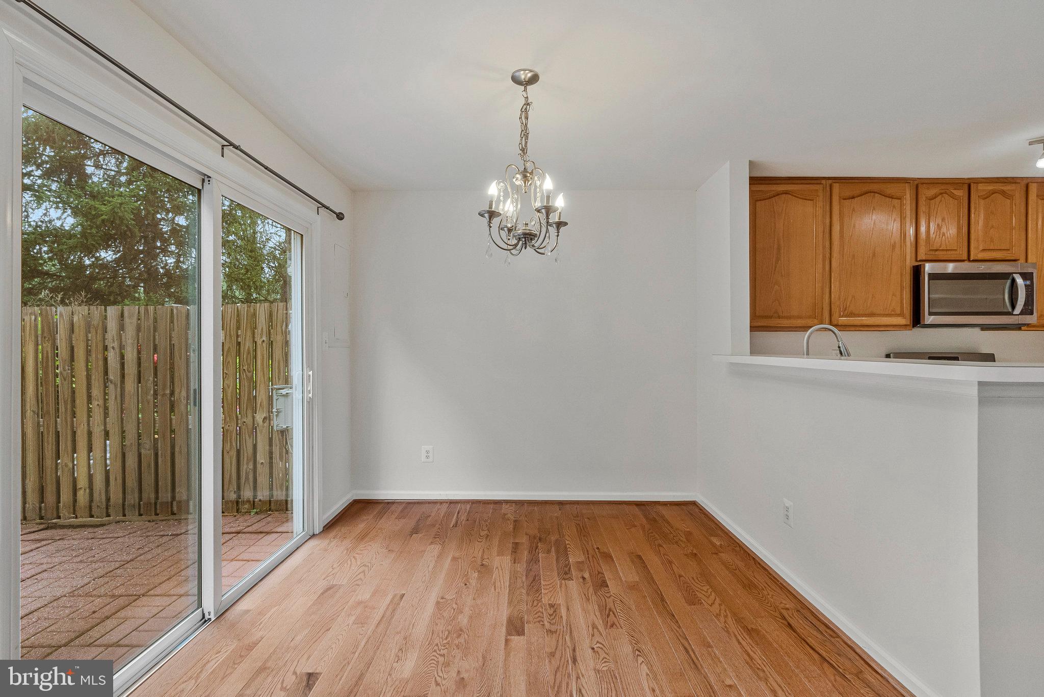 ASHBURN FARM - Residential