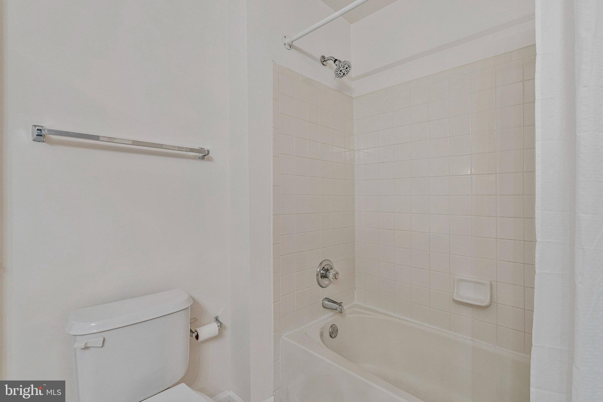 ASHBURN FARM - Residential