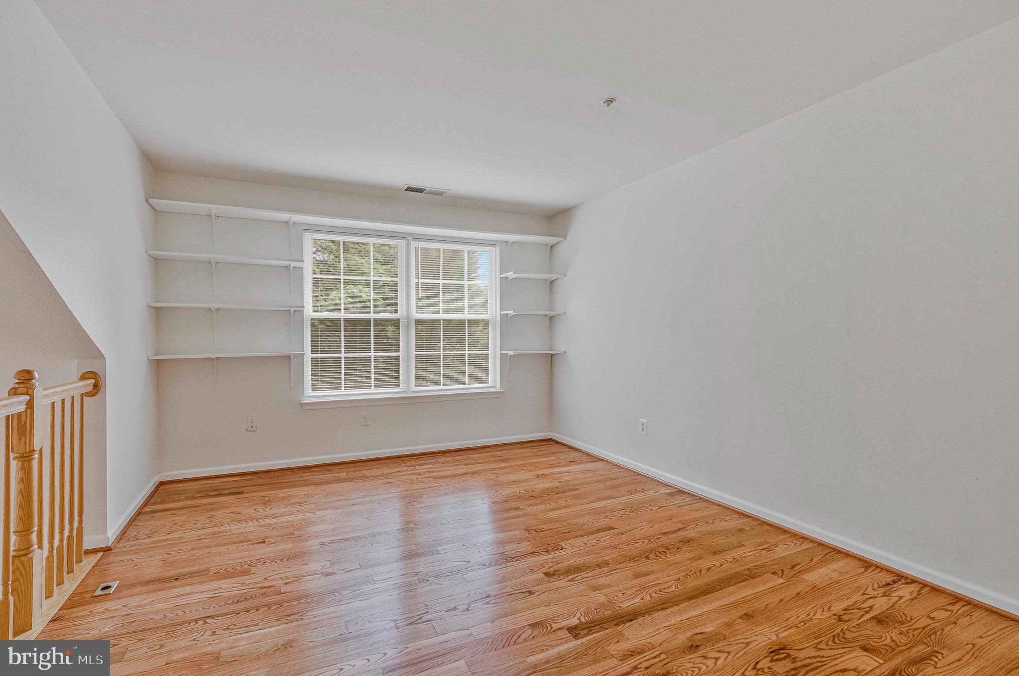 ASHBURN FARM - Residential