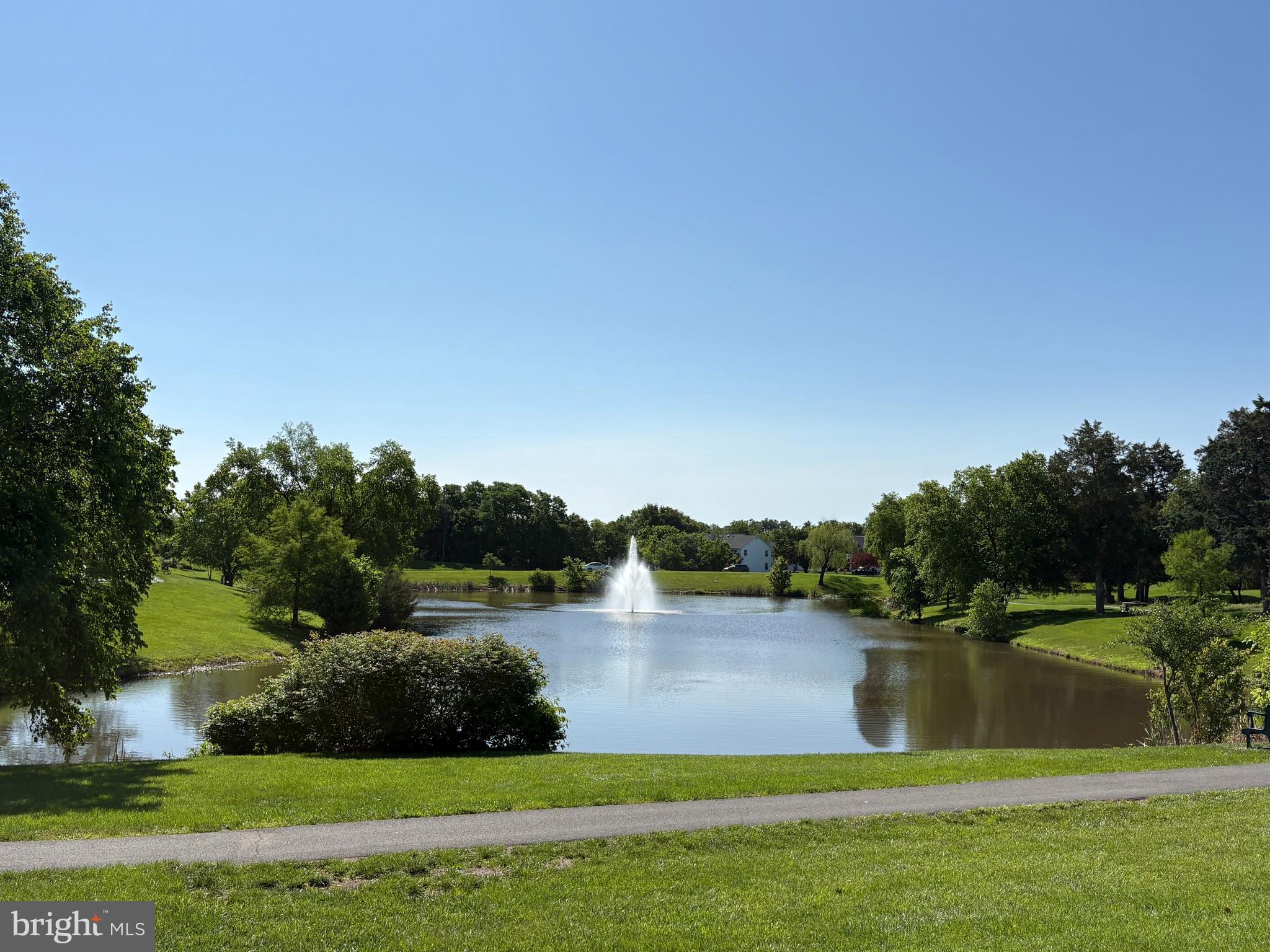 ASHBURN FARM - Residential
