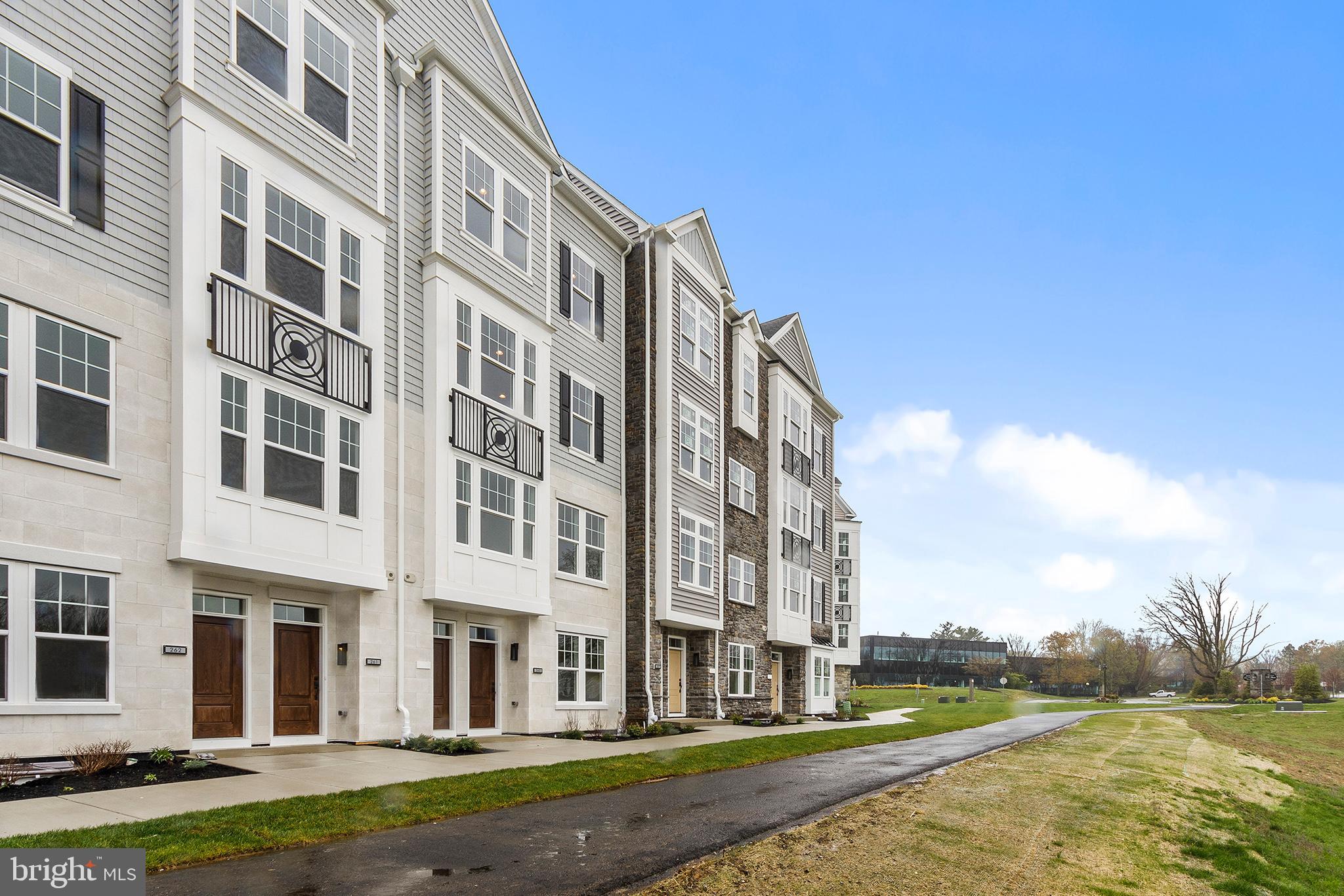 NEWTOWN WALK AT ELLIS PRESERVE - Residential Lease