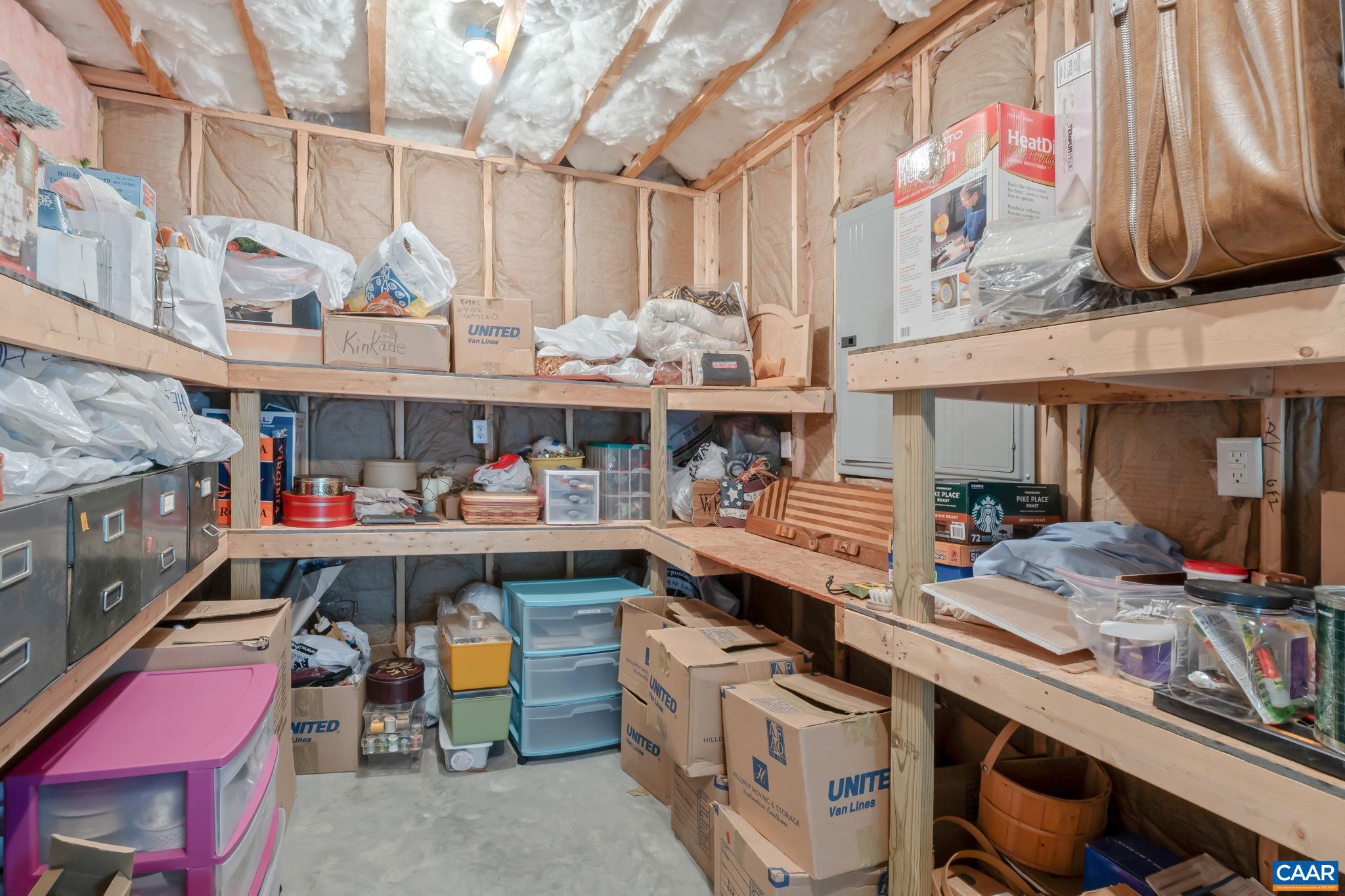 LAKE MONTICELLO - Residential