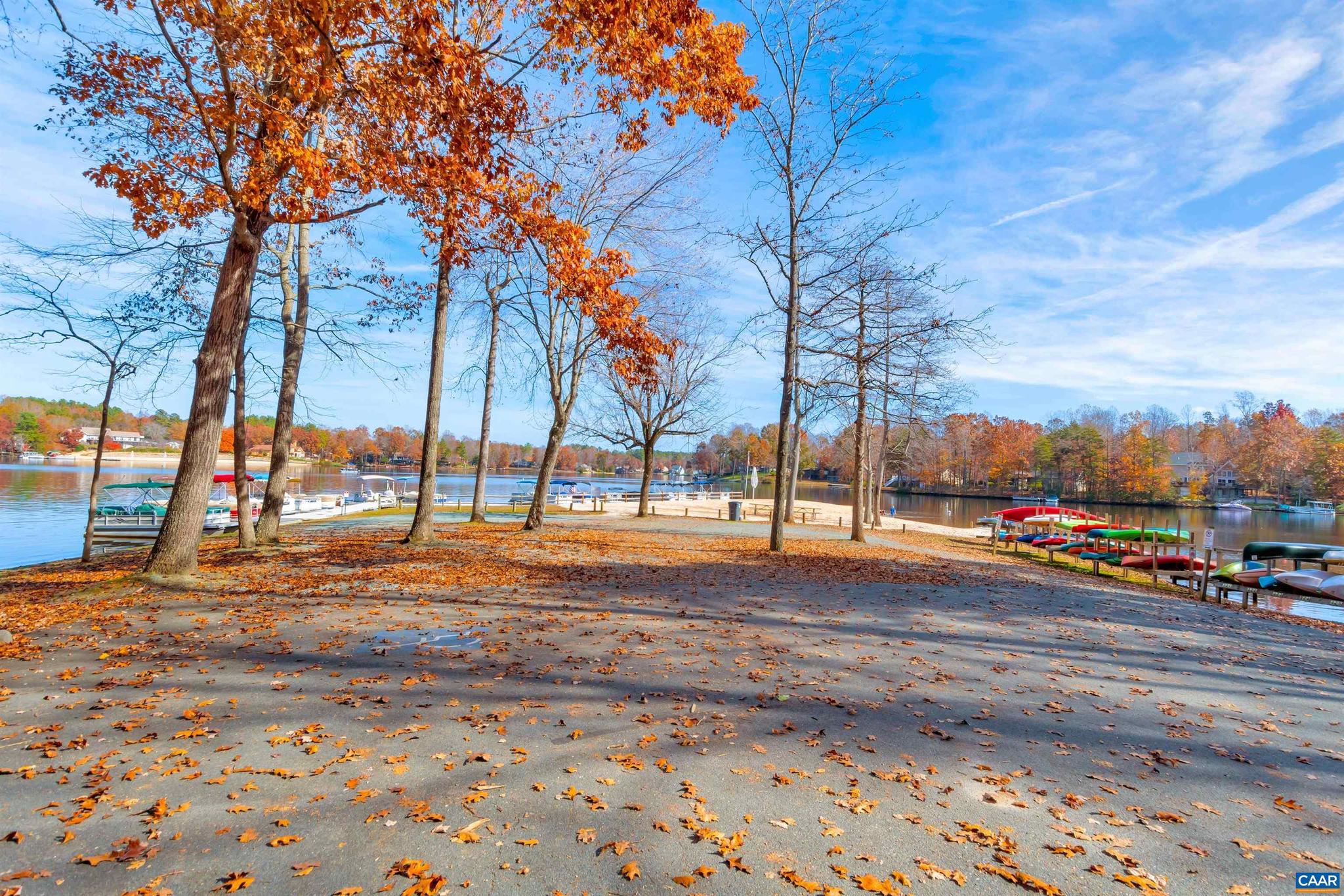 LAKE MONTICELLO - Residential