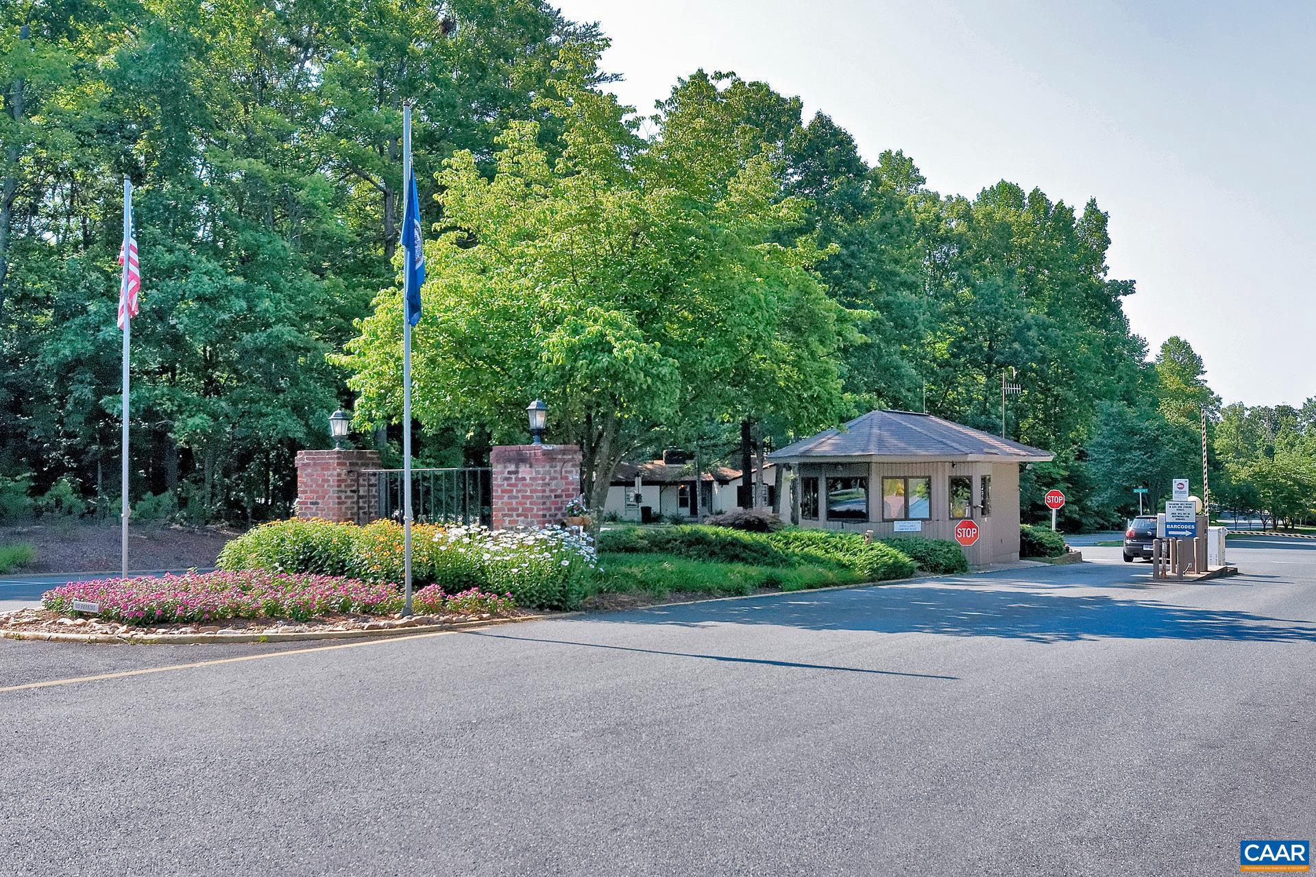 LAKE MONTICELLO - Residential