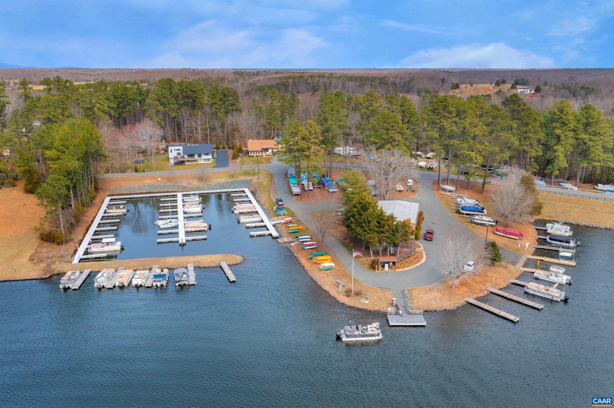 LAKE MONTICELLO - Residential