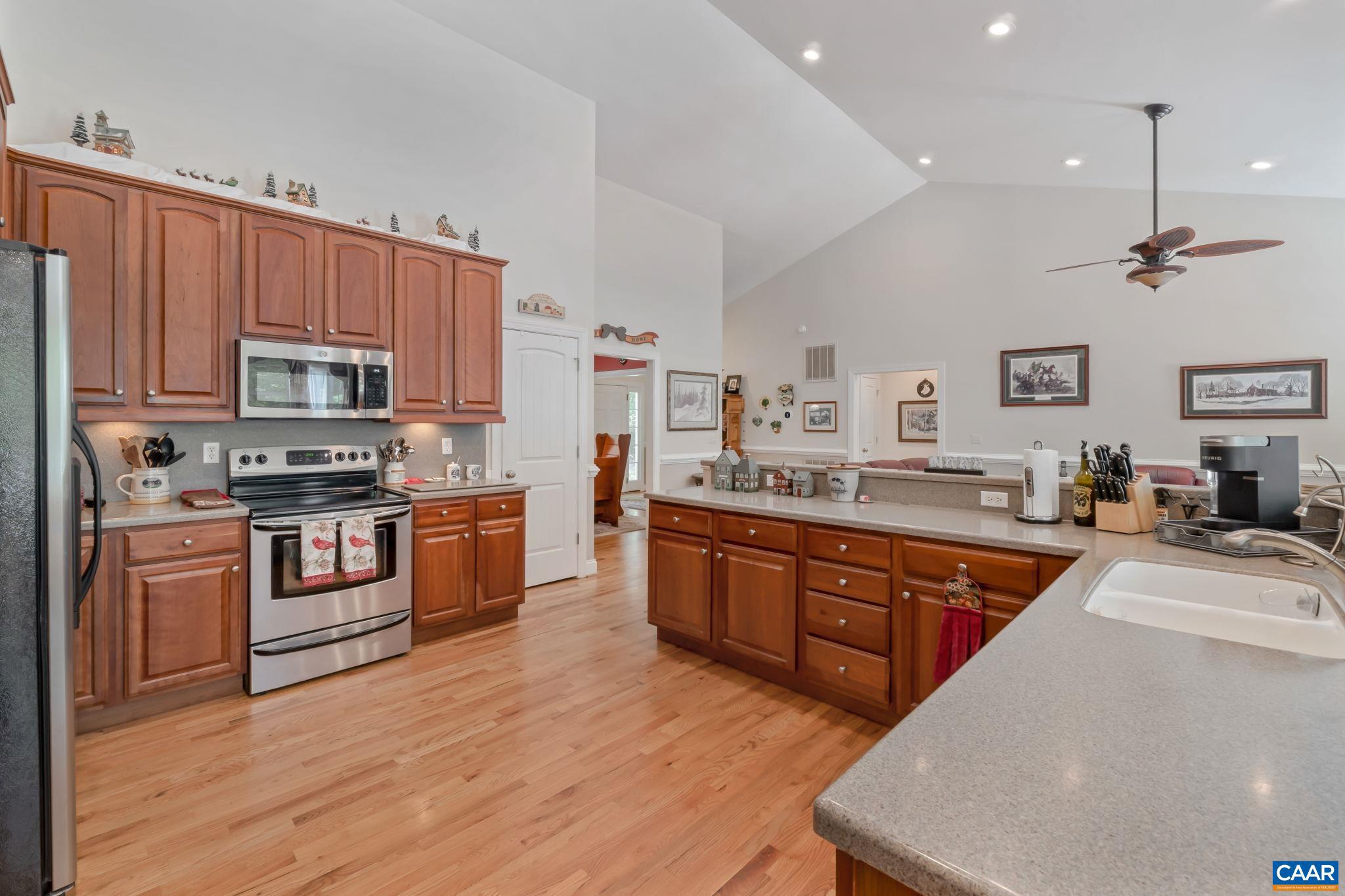 LAKE MONTICELLO - Residential