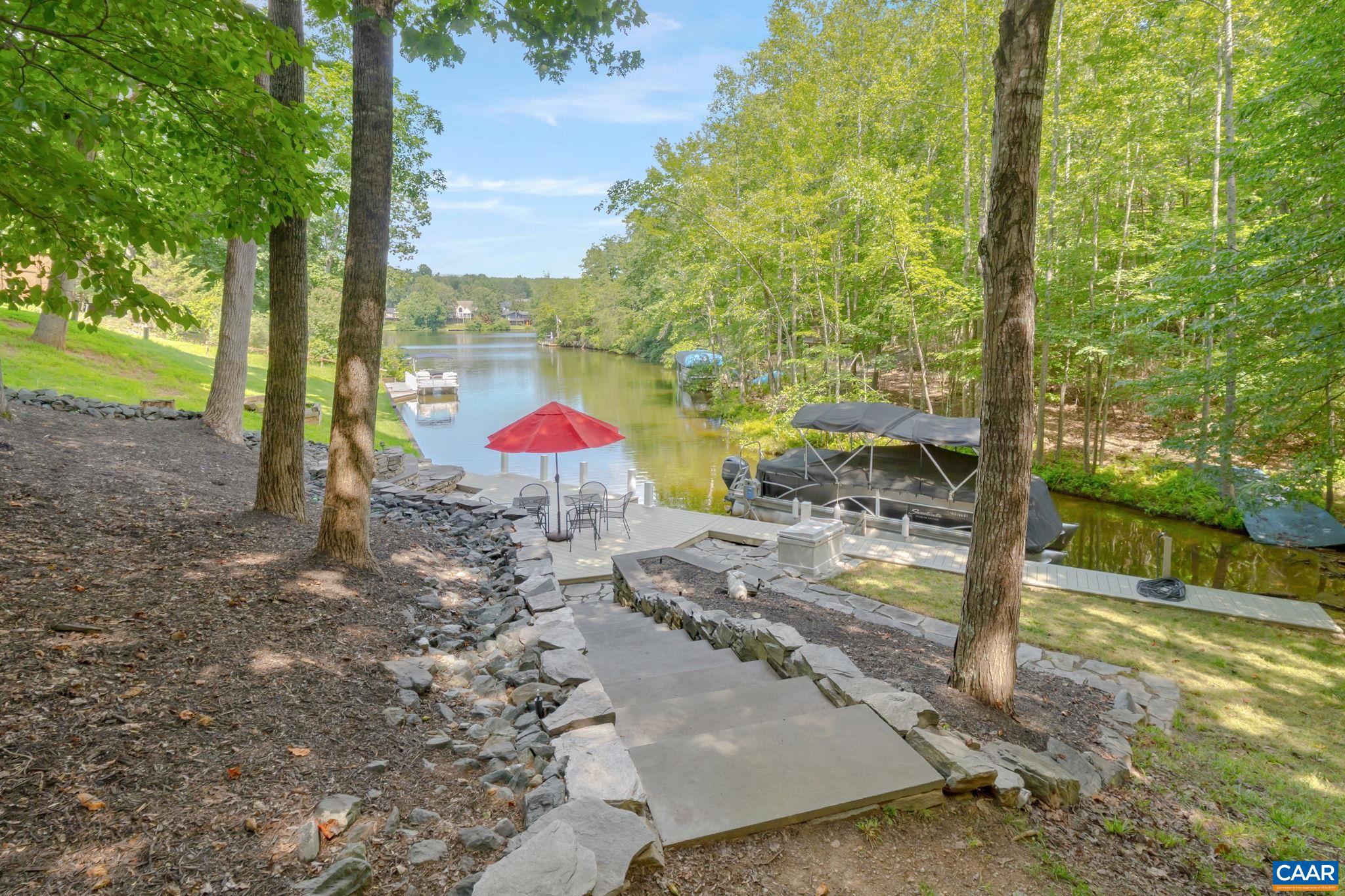 LAKE MONTICELLO - Residential