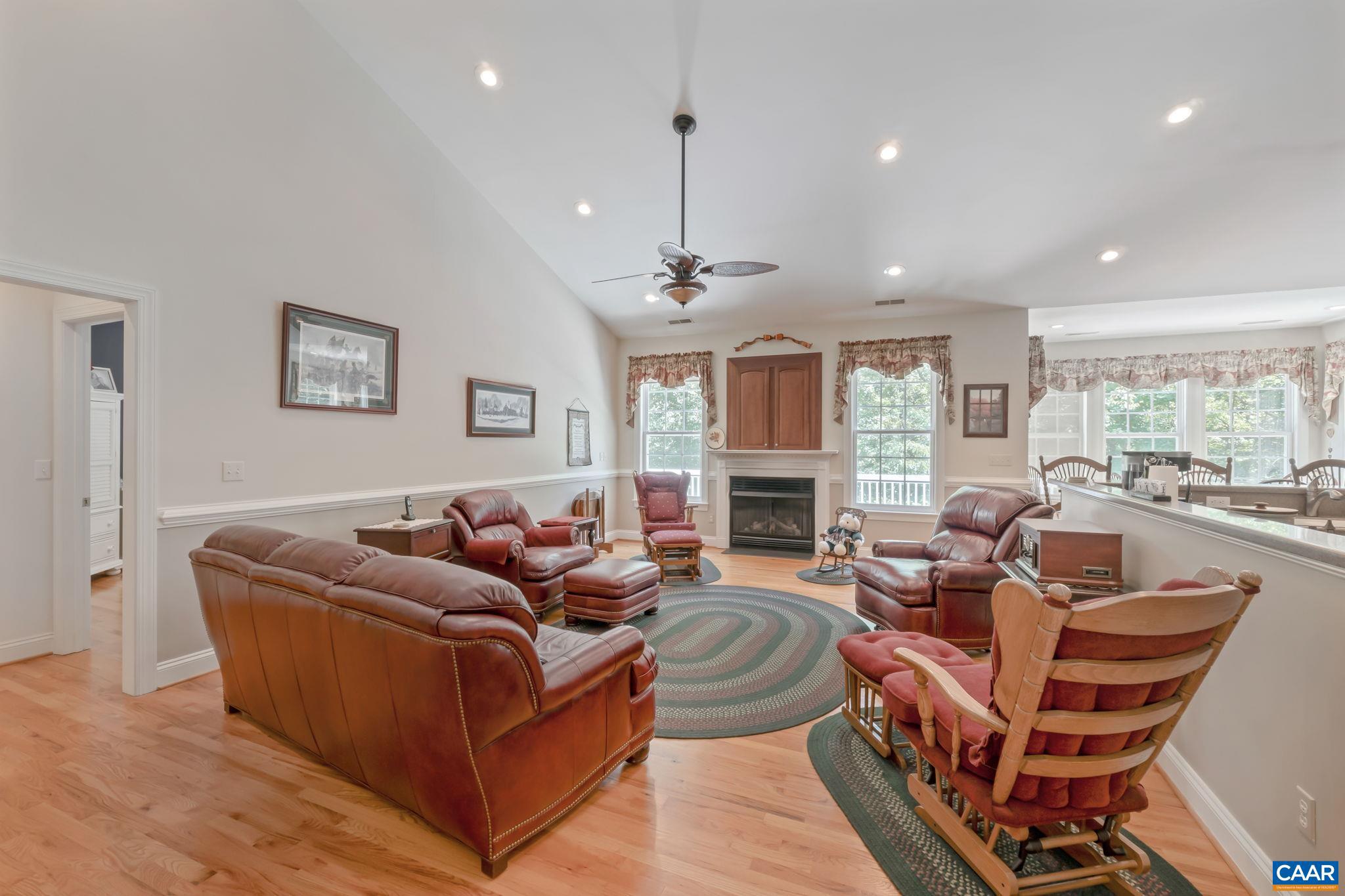 LAKE MONTICELLO - Residential