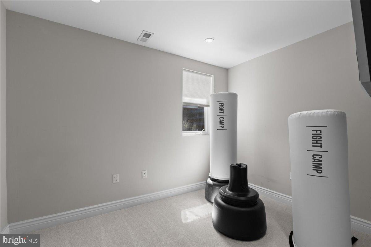 RIDGEFIELD VILLAGE - Residential