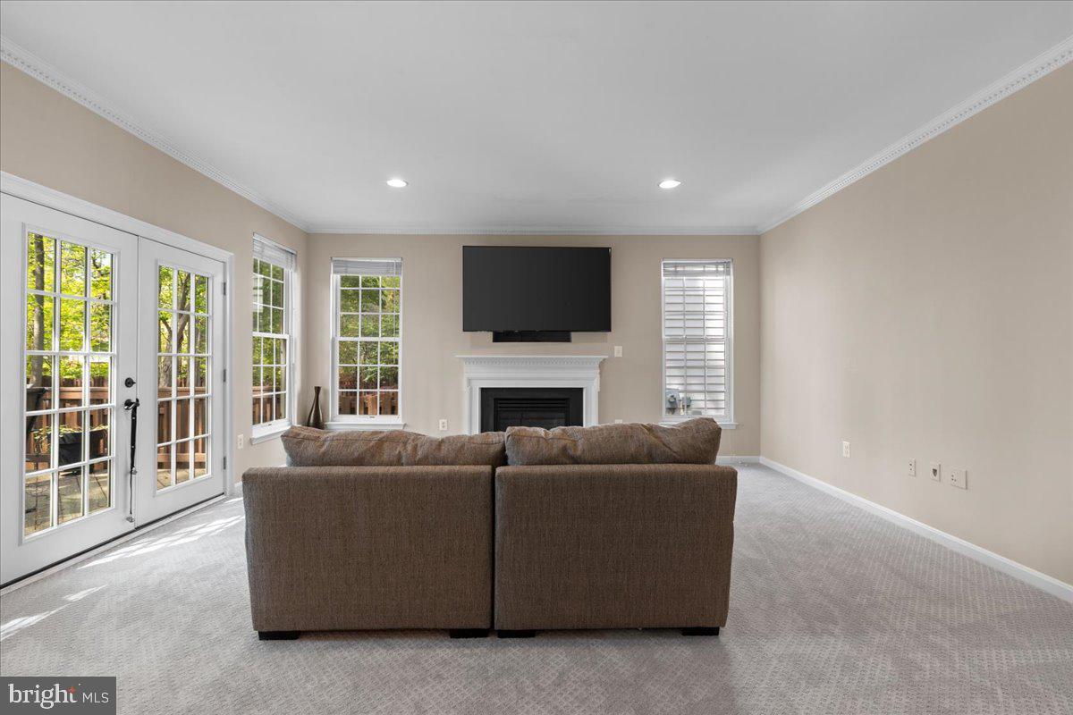 RIDGEFIELD VILLAGE - Residential