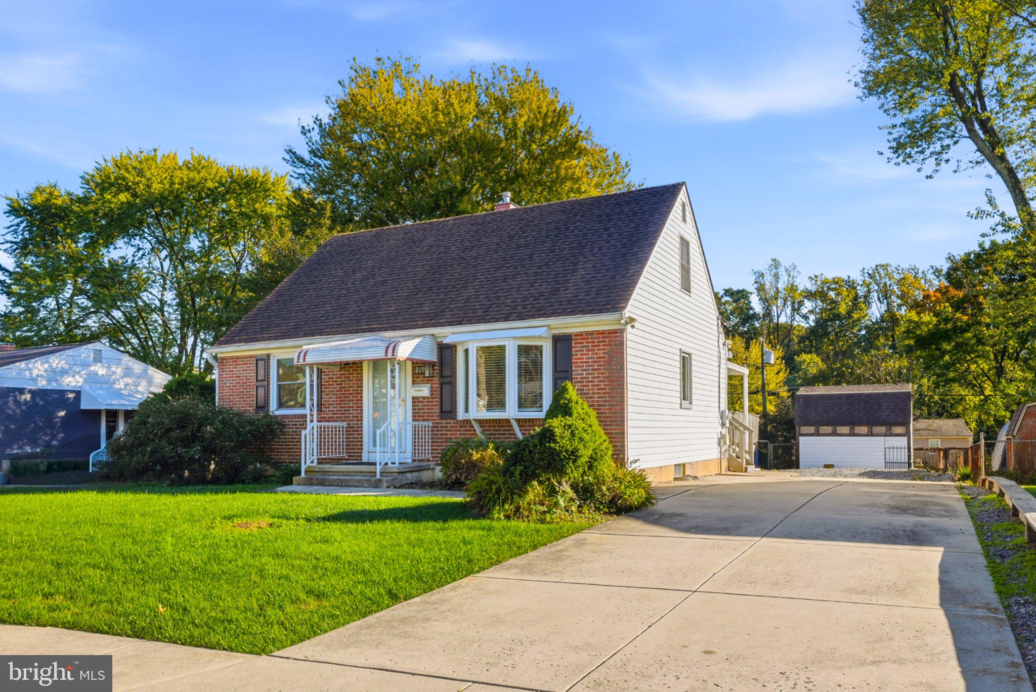 219 HOMEVALE ROAD