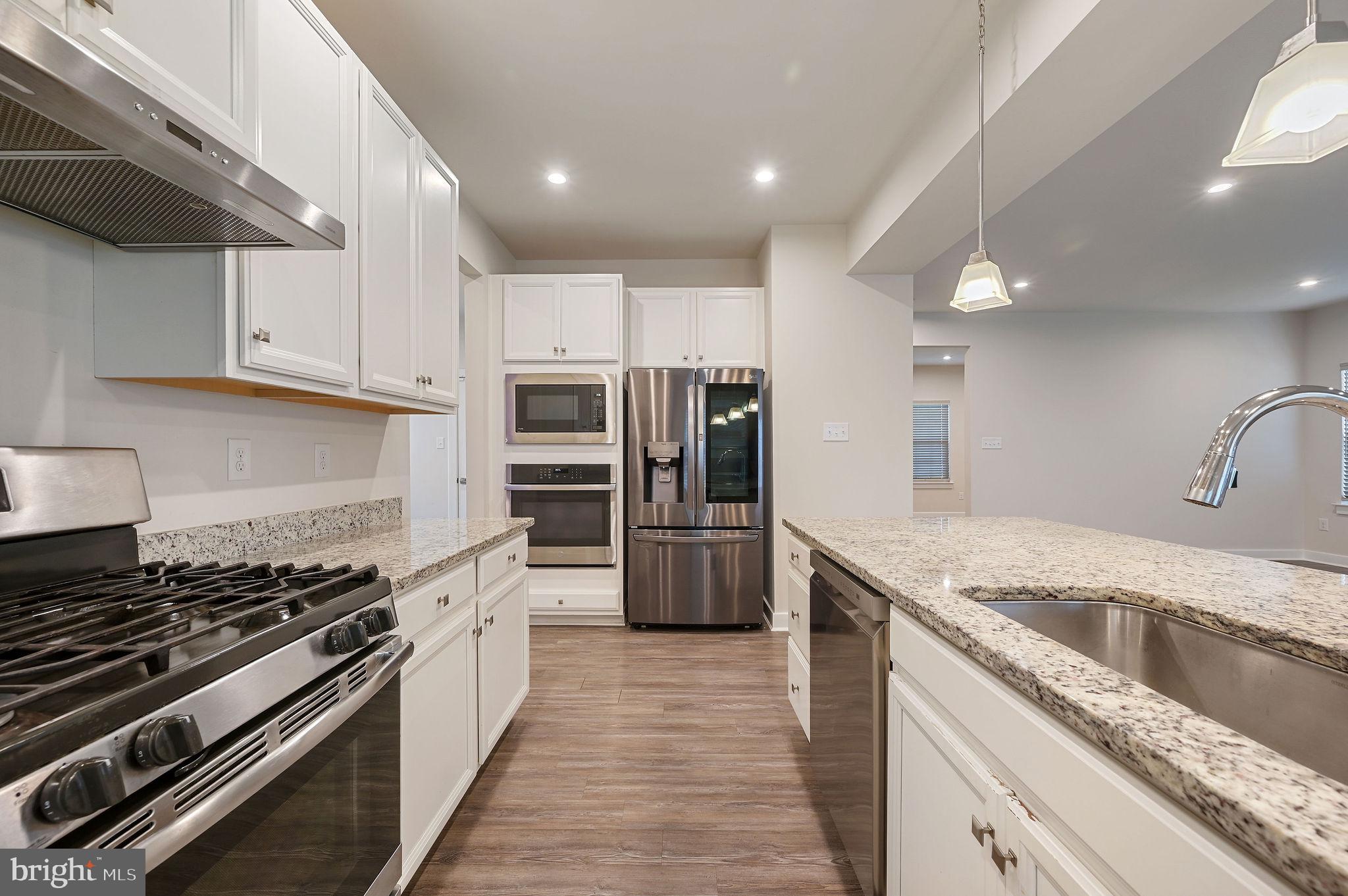 1228 HOOK DRIVE