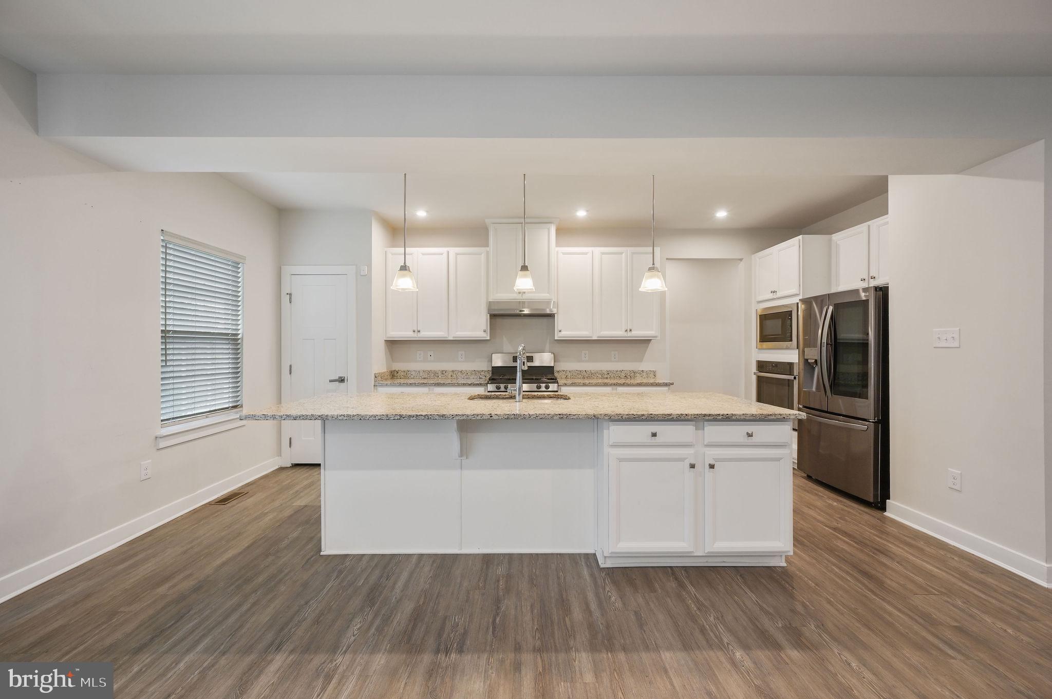 1228 HOOK DRIVE