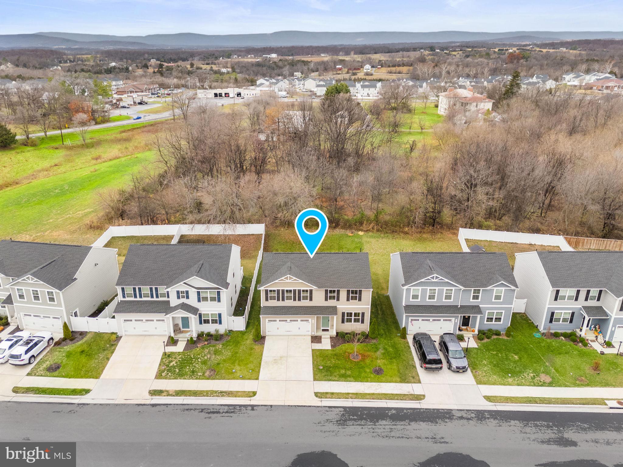 THE VILLAGE AT MIDDLETOWN - Residential Lease