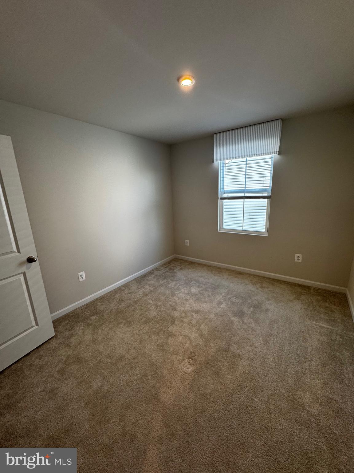 THE VILLAGE AT MIDDLETOWN - Residential Lease