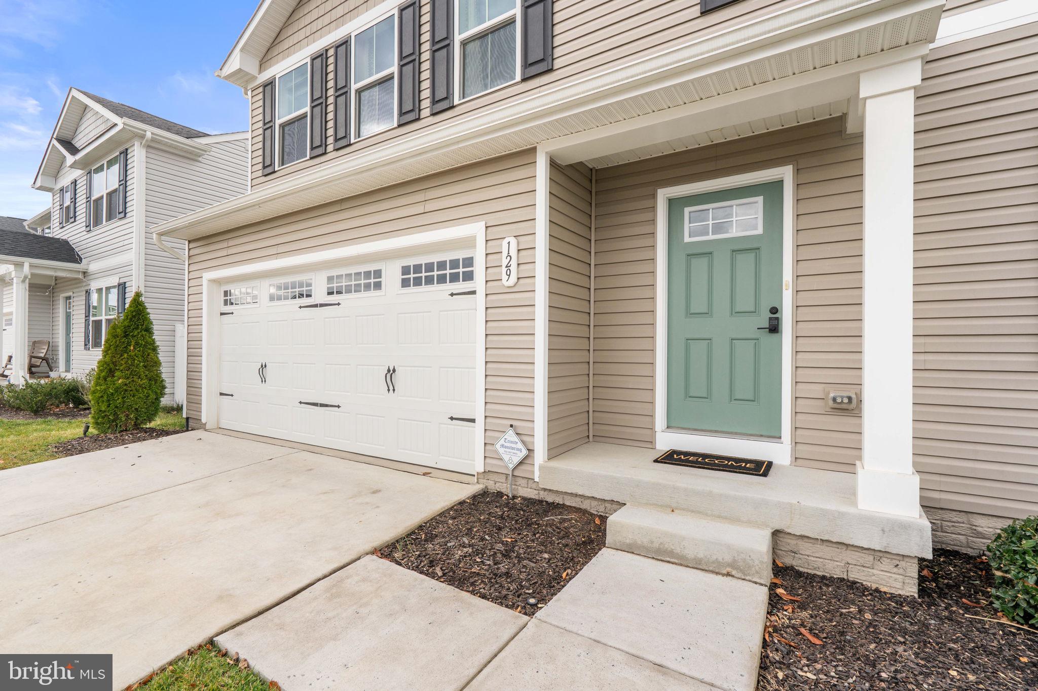 THE VILLAGE AT MIDDLETOWN - Residential Lease