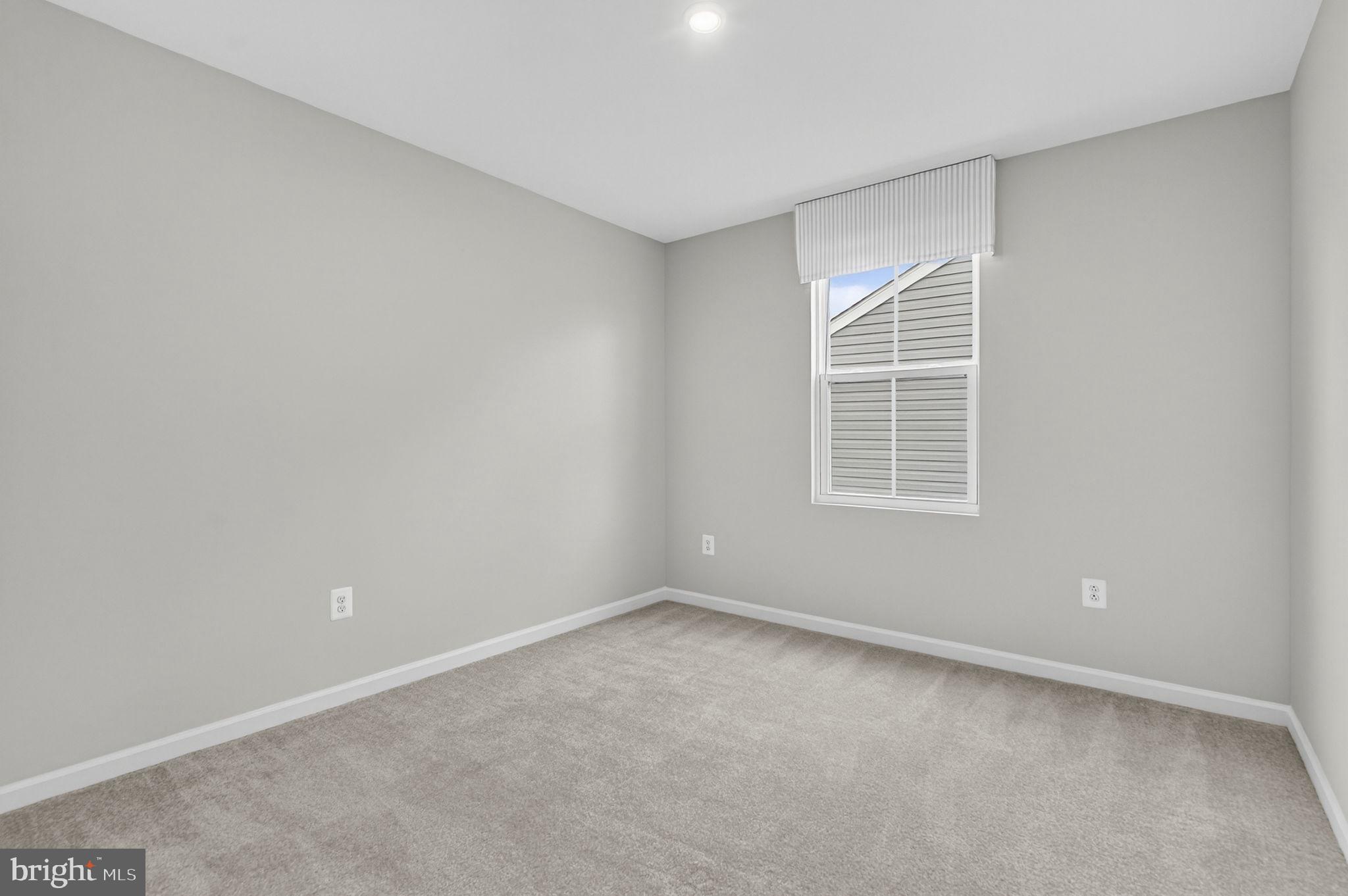 THE VILLAGE AT MIDDLETOWN - Residential Lease