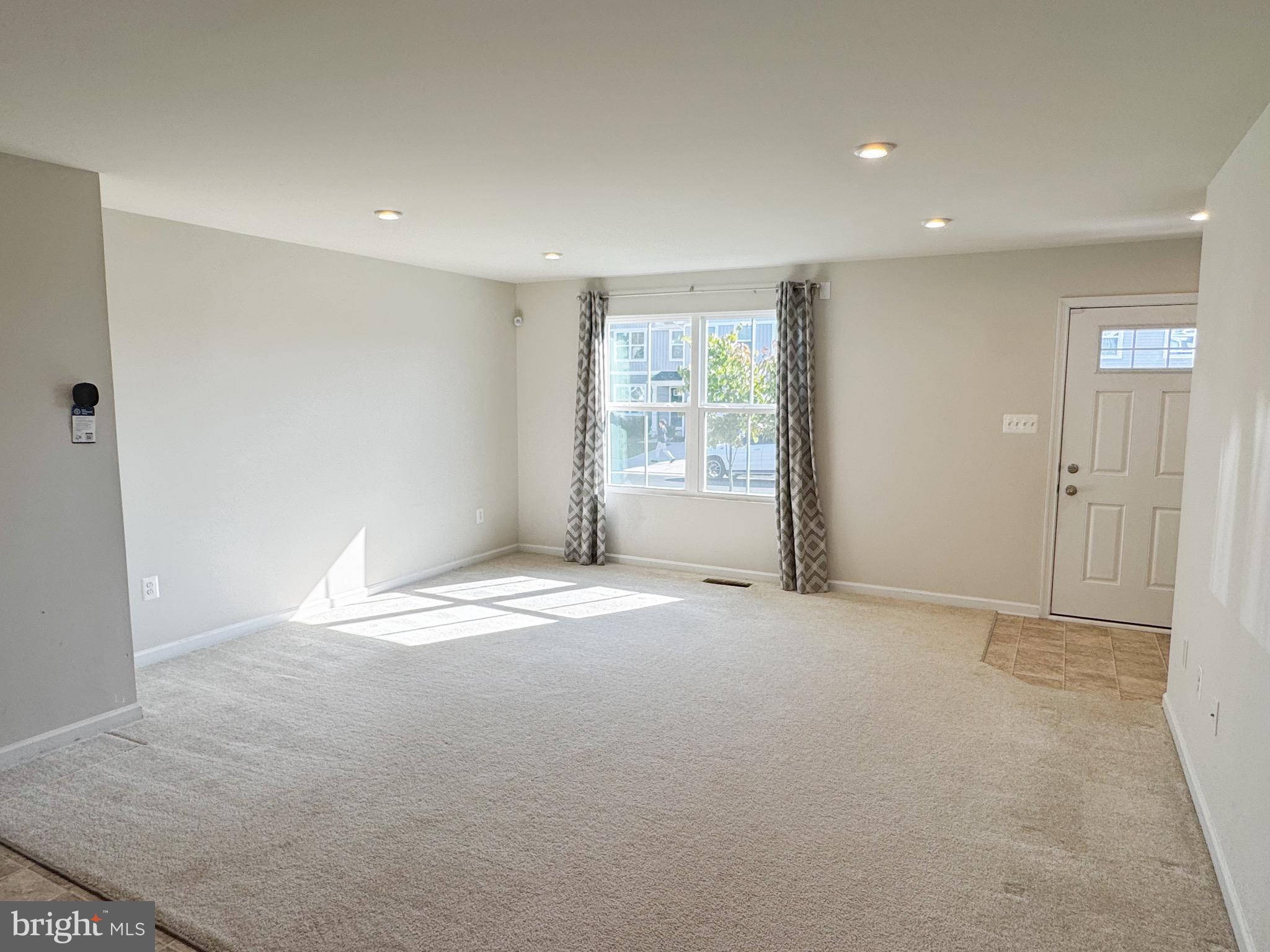 THE VILLAGE AT MIDDLETOWN - Residential Lease