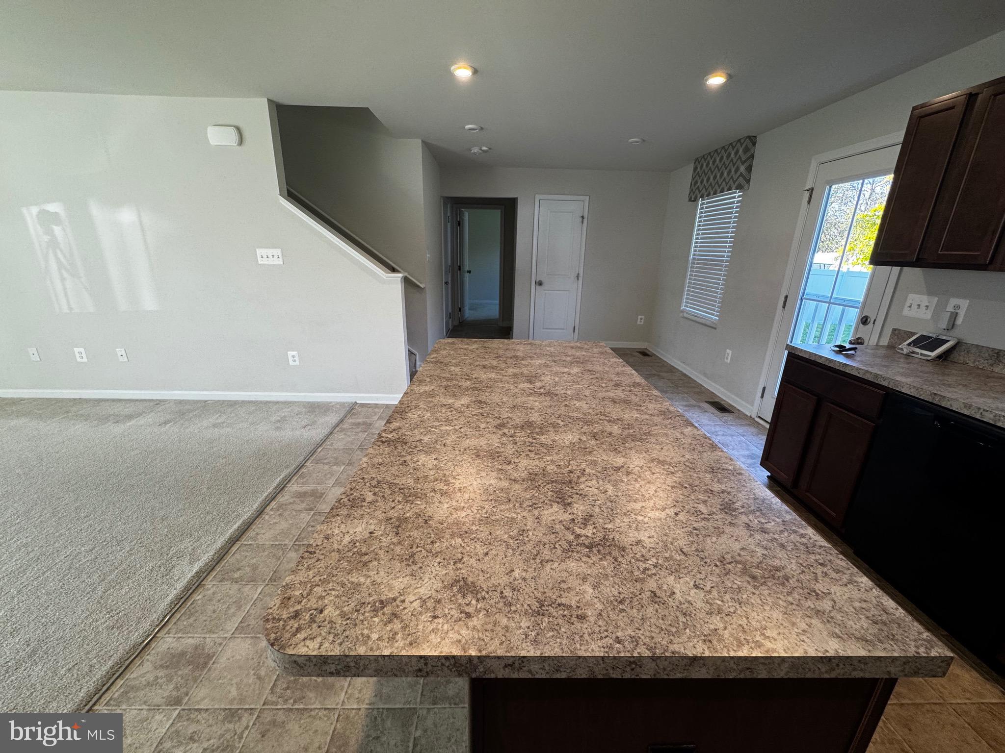 THE VILLAGE AT MIDDLETOWN - Residential Lease