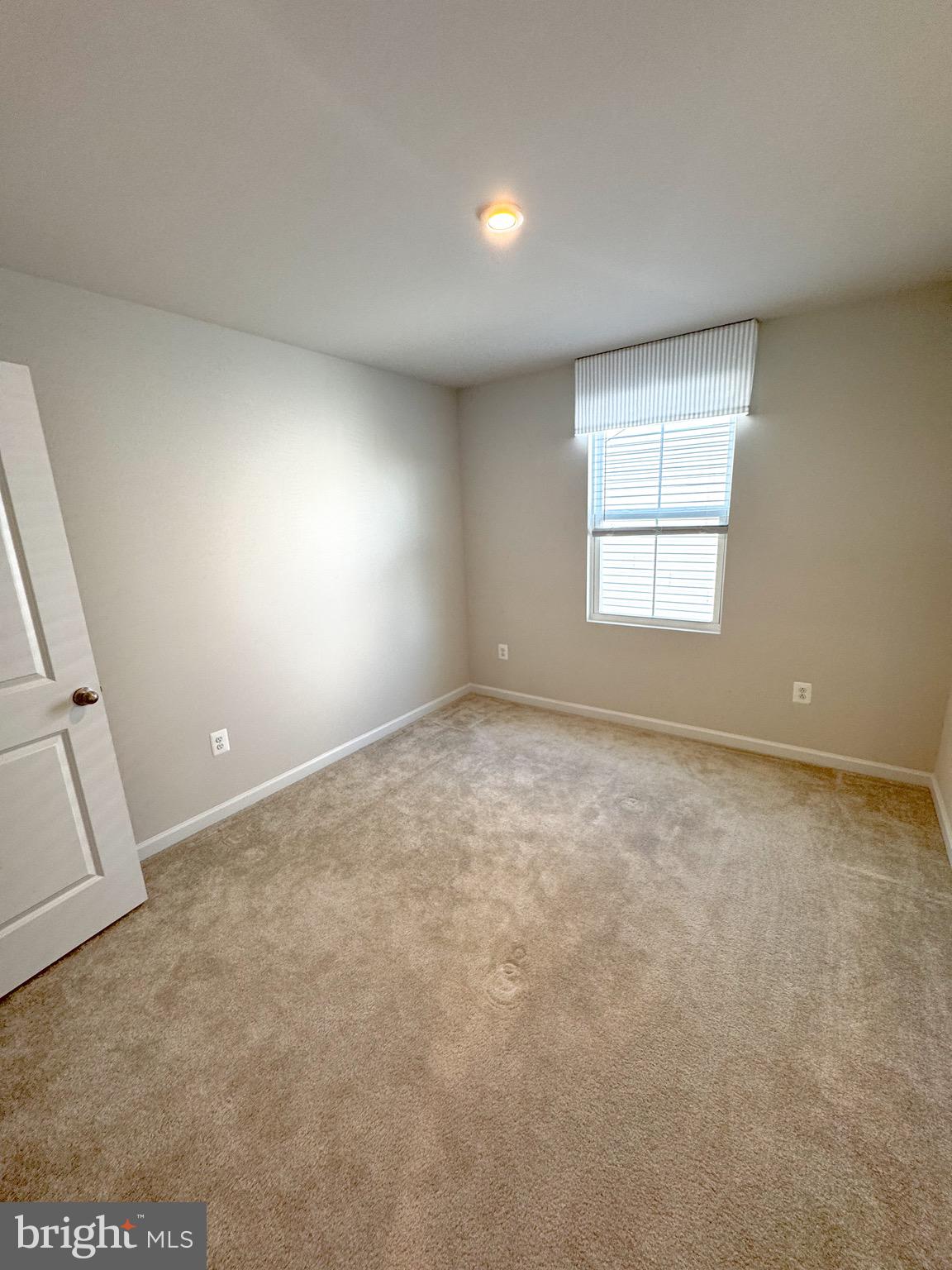 THE VILLAGE AT MIDDLETOWN - Residential Lease