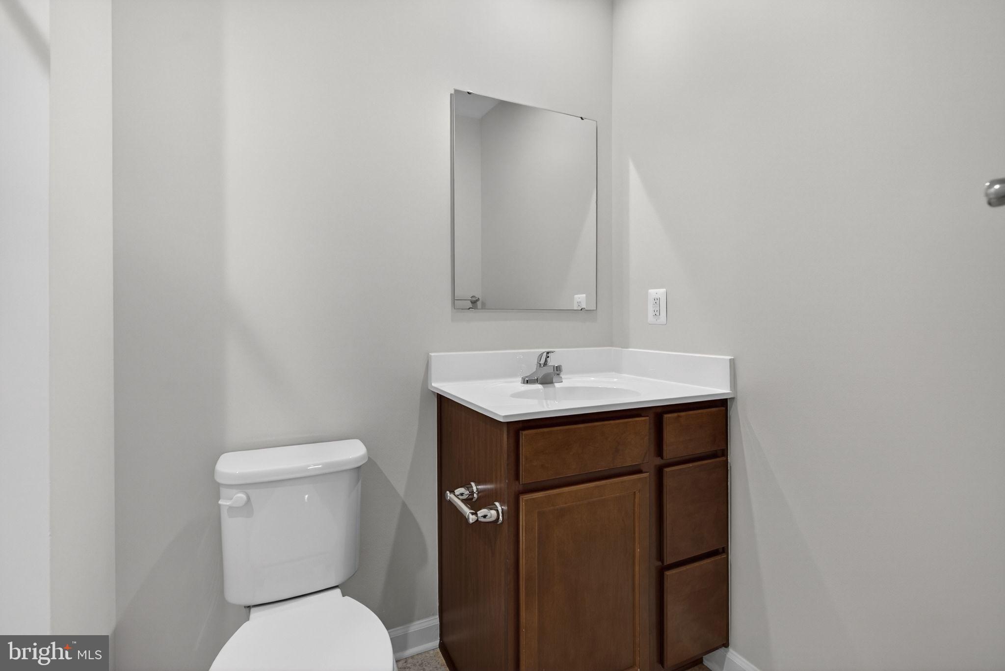 THE VILLAGE AT MIDDLETOWN - Residential Lease