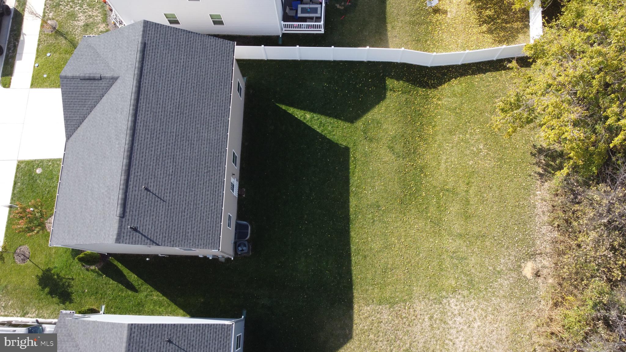 THE VILLAGE AT MIDDLETOWN - Residential Lease