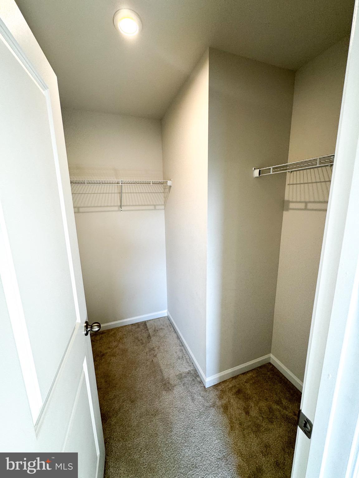 THE VILLAGE AT MIDDLETOWN - Residential Lease