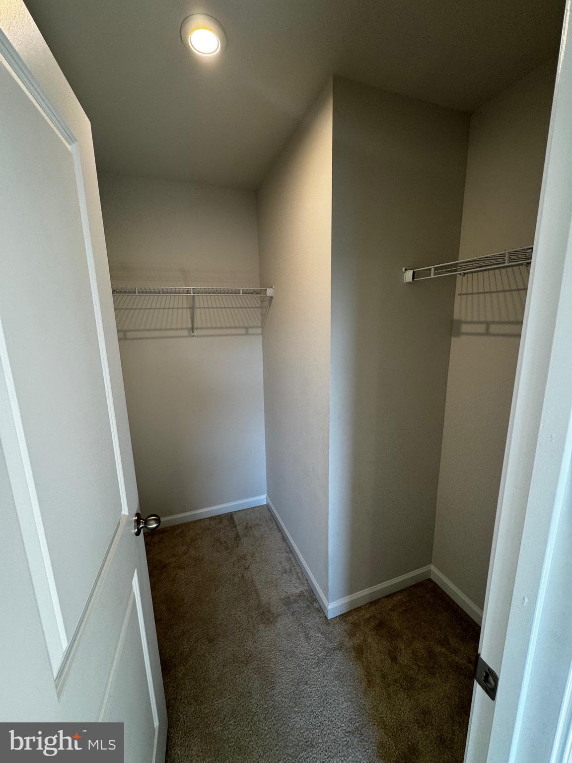 THE VILLAGE AT MIDDLETOWN - Residential Lease