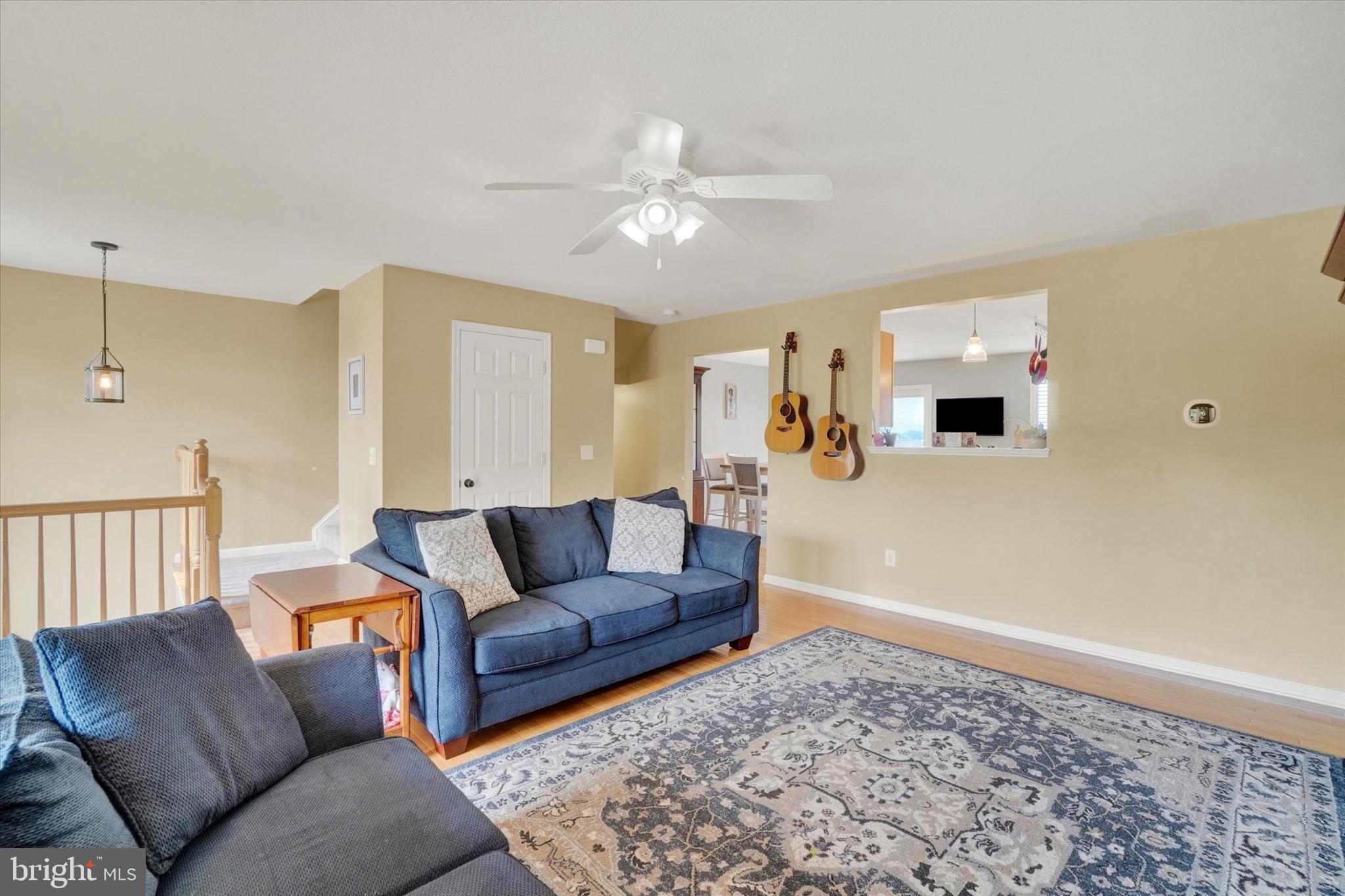 16899 ROOSEVELT LANE