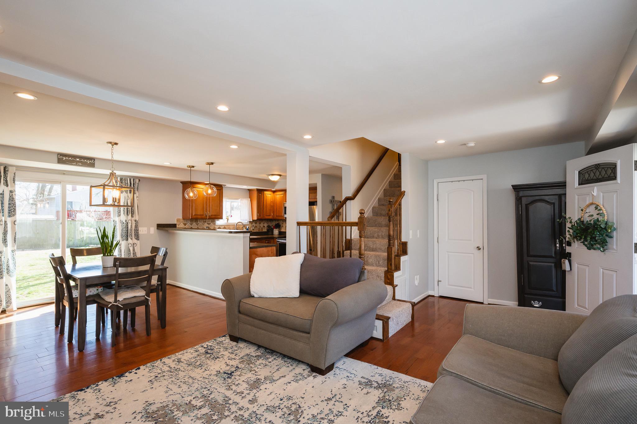 UPPER MAGOTHY BEACH - Residential