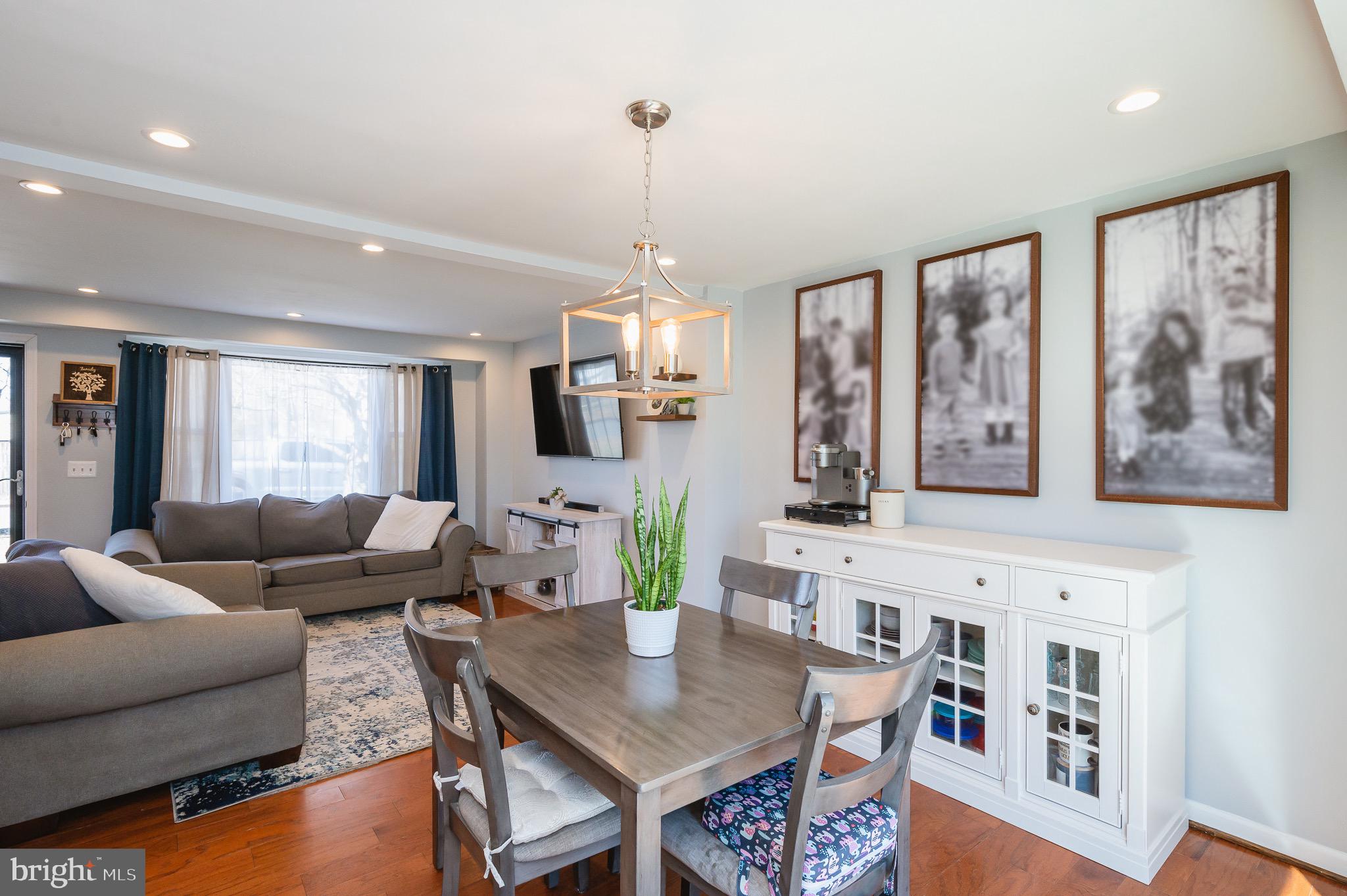 UPPER MAGOTHY BEACH - Residential