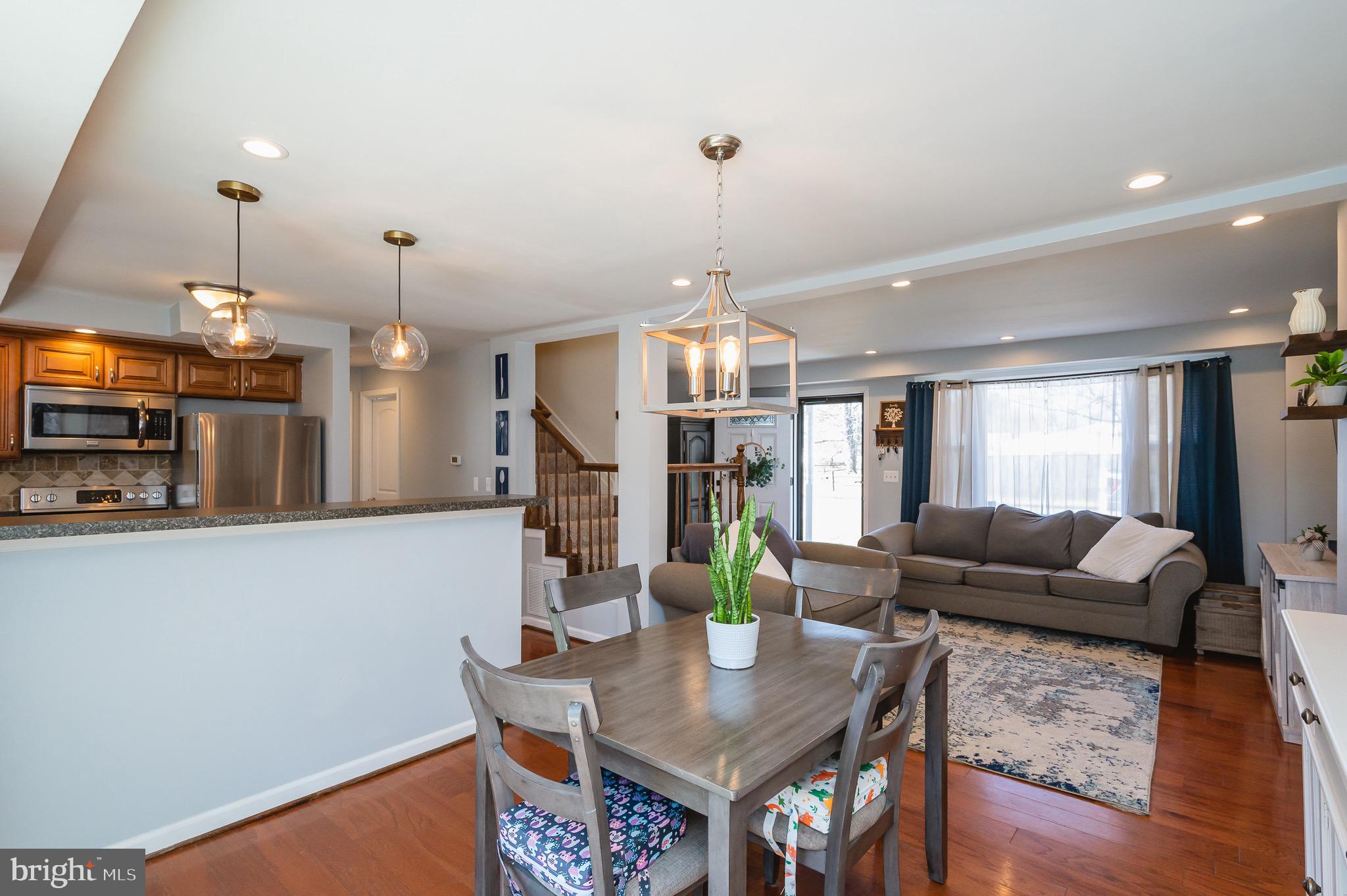 UPPER MAGOTHY BEACH - Residential