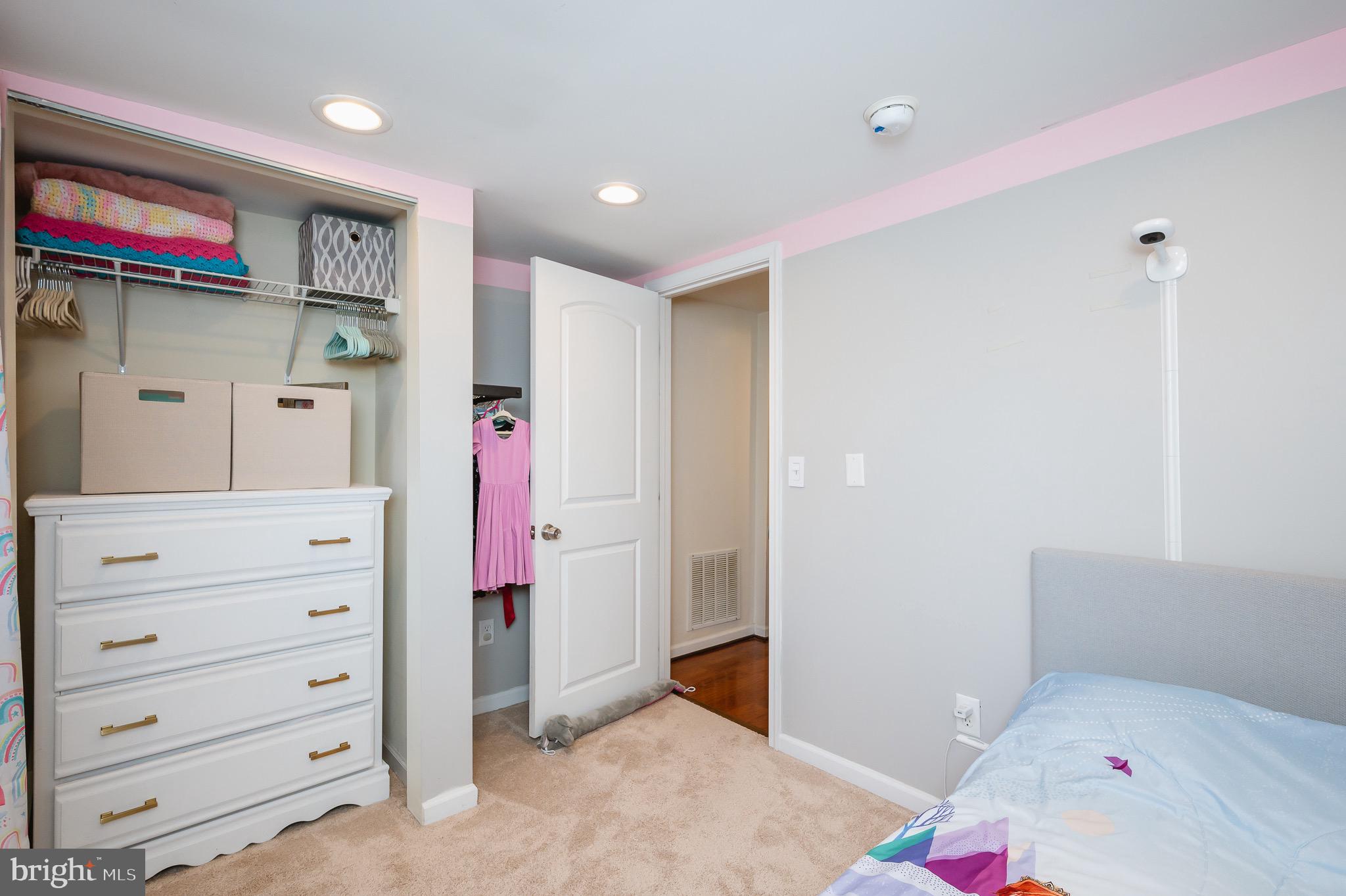 UPPER MAGOTHY BEACH - Residential