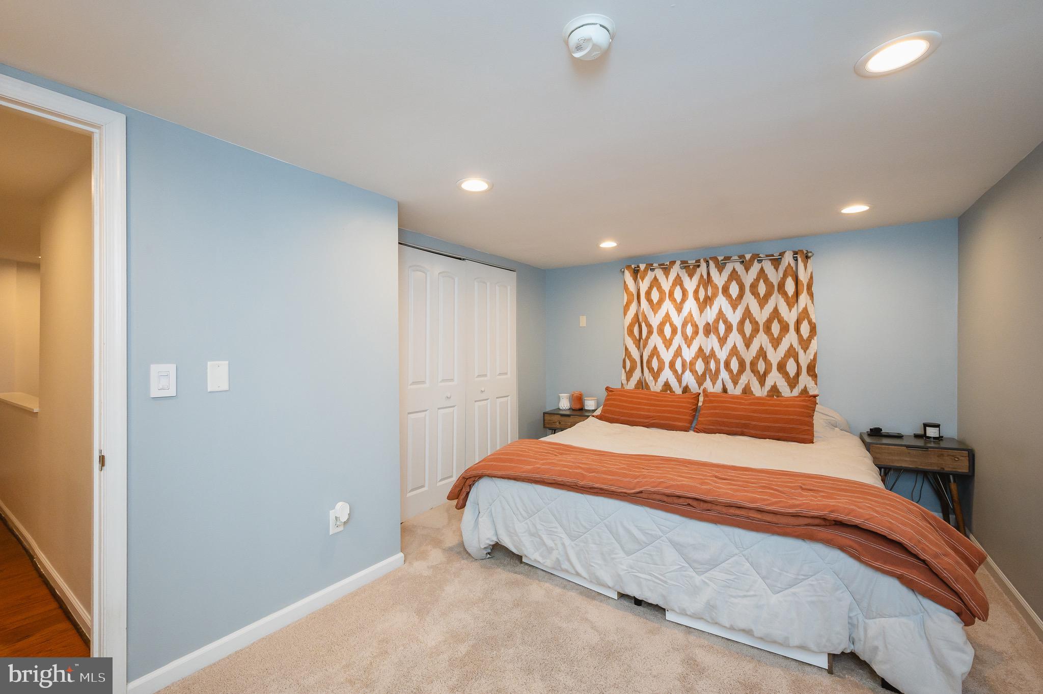 UPPER MAGOTHY BEACH - Residential