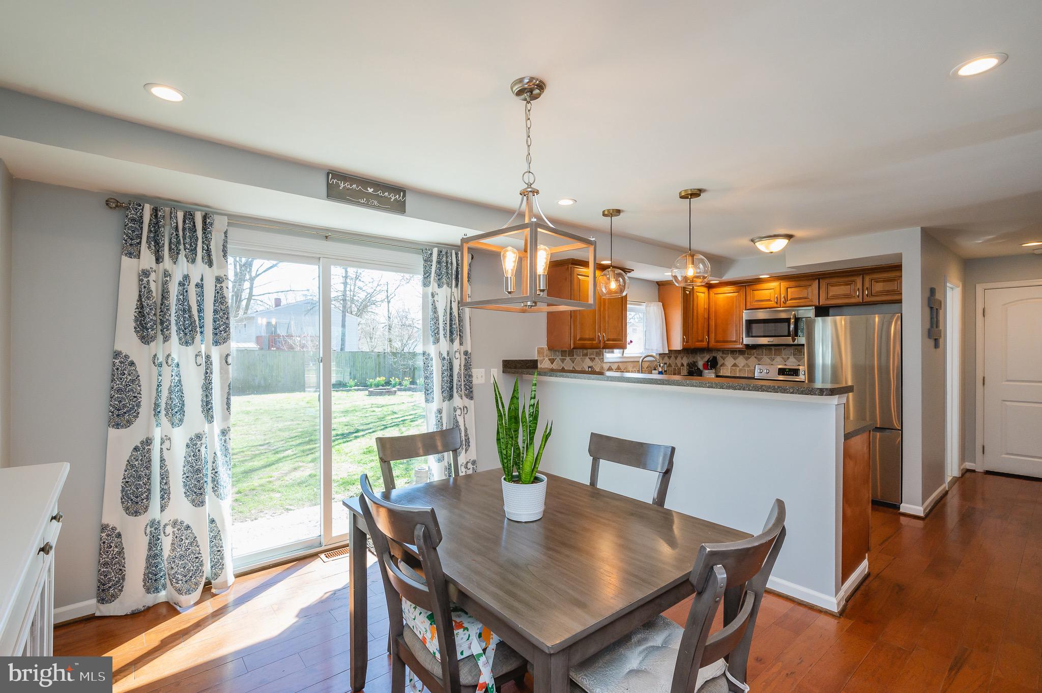 UPPER MAGOTHY BEACH - Residential