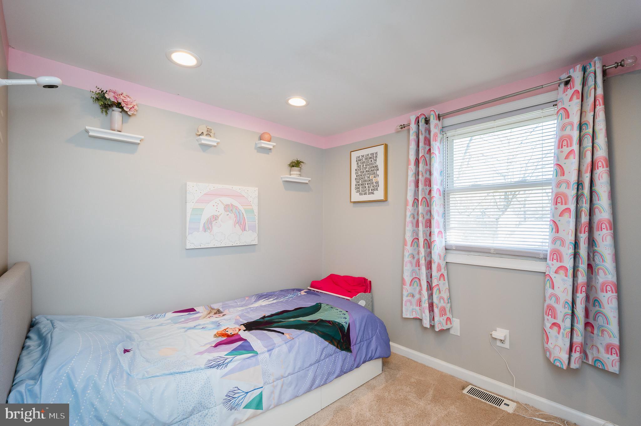 UPPER MAGOTHY BEACH - Residential