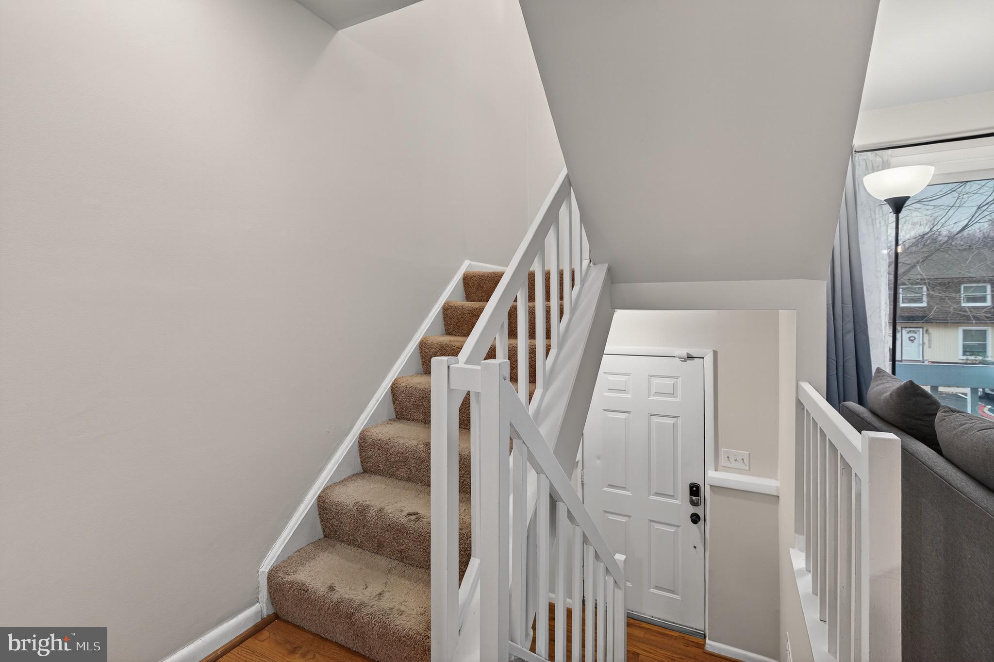 COUNTRY RD TOWNHOUSES - Residential