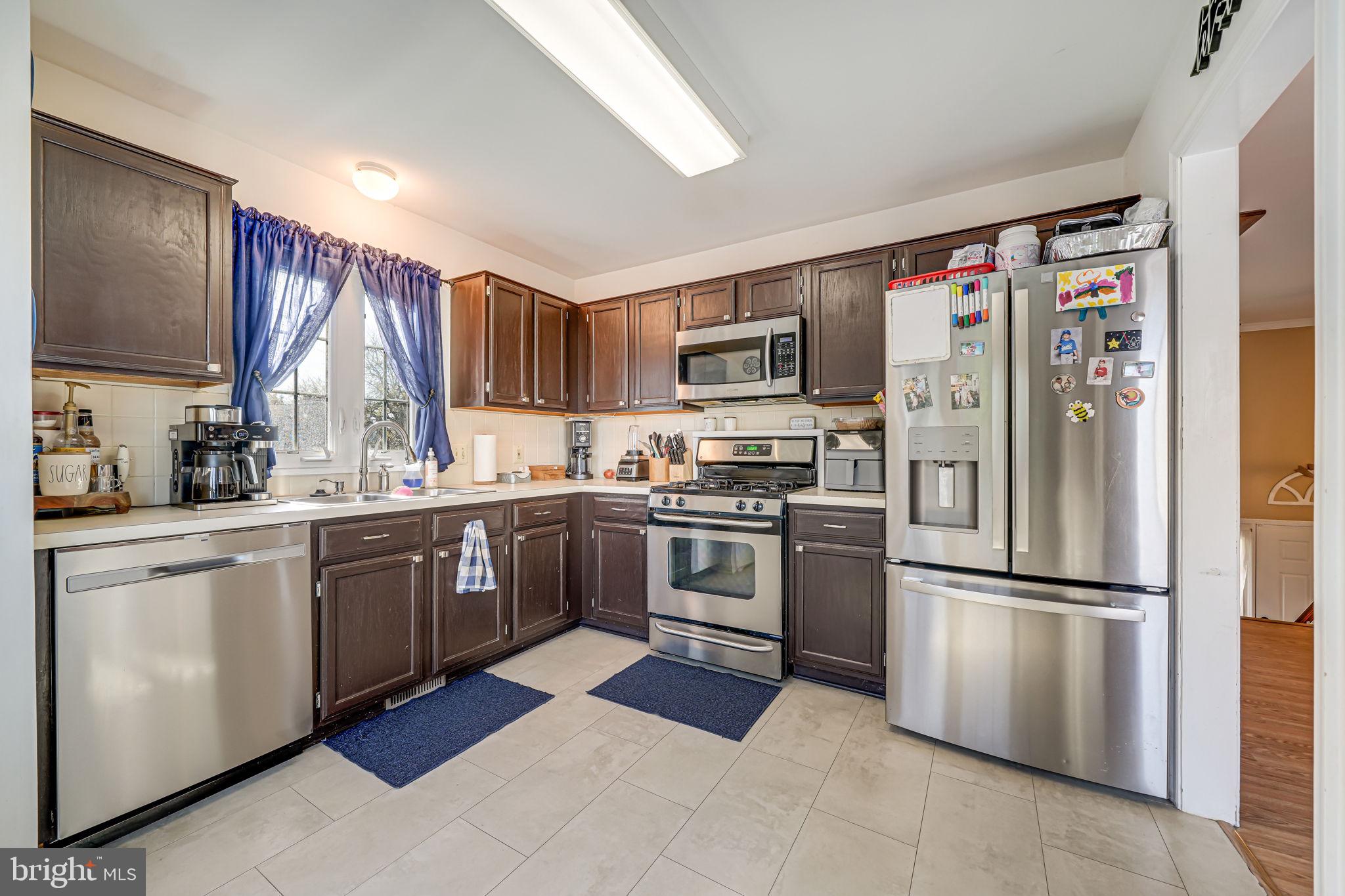 MEADOWS AT ENGLAND RUN - Residential