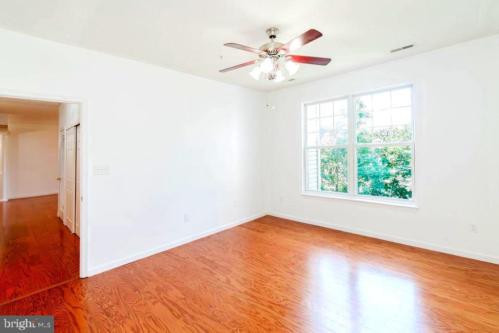 BRISTOL PARK - Residential
